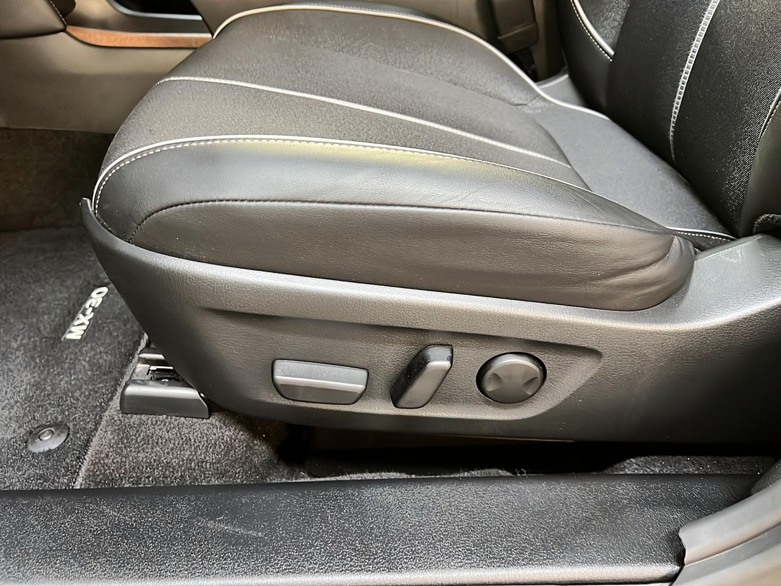 Mazda MX-30 2023 - Image #26