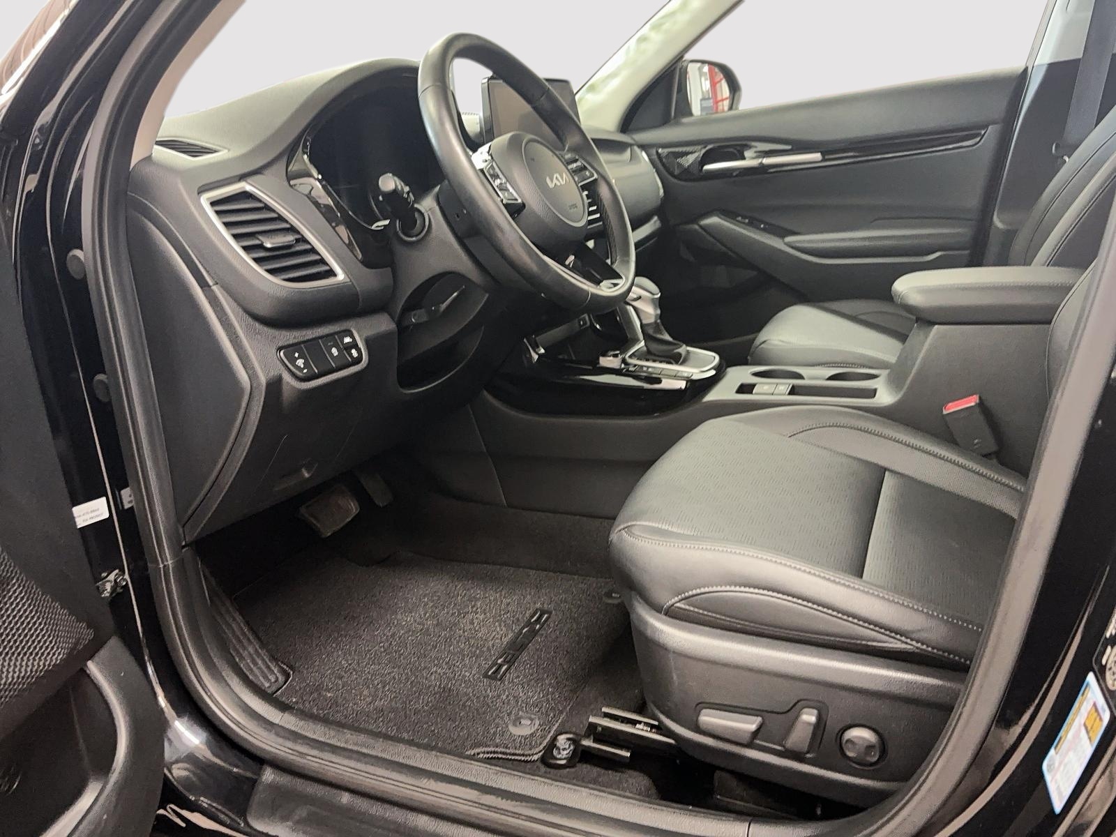 Kia SELTOS EX PREMIUM CUIR TOIT NAV 4RM 2023 - image #7