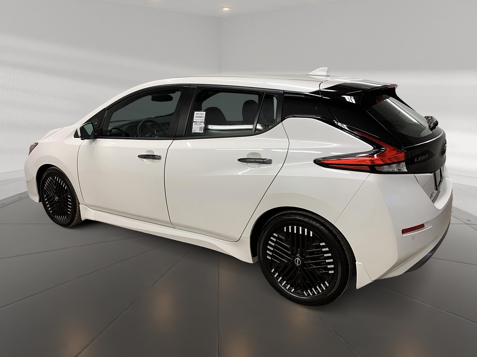 Nissan Leaf SV NAV 2023 - image #6