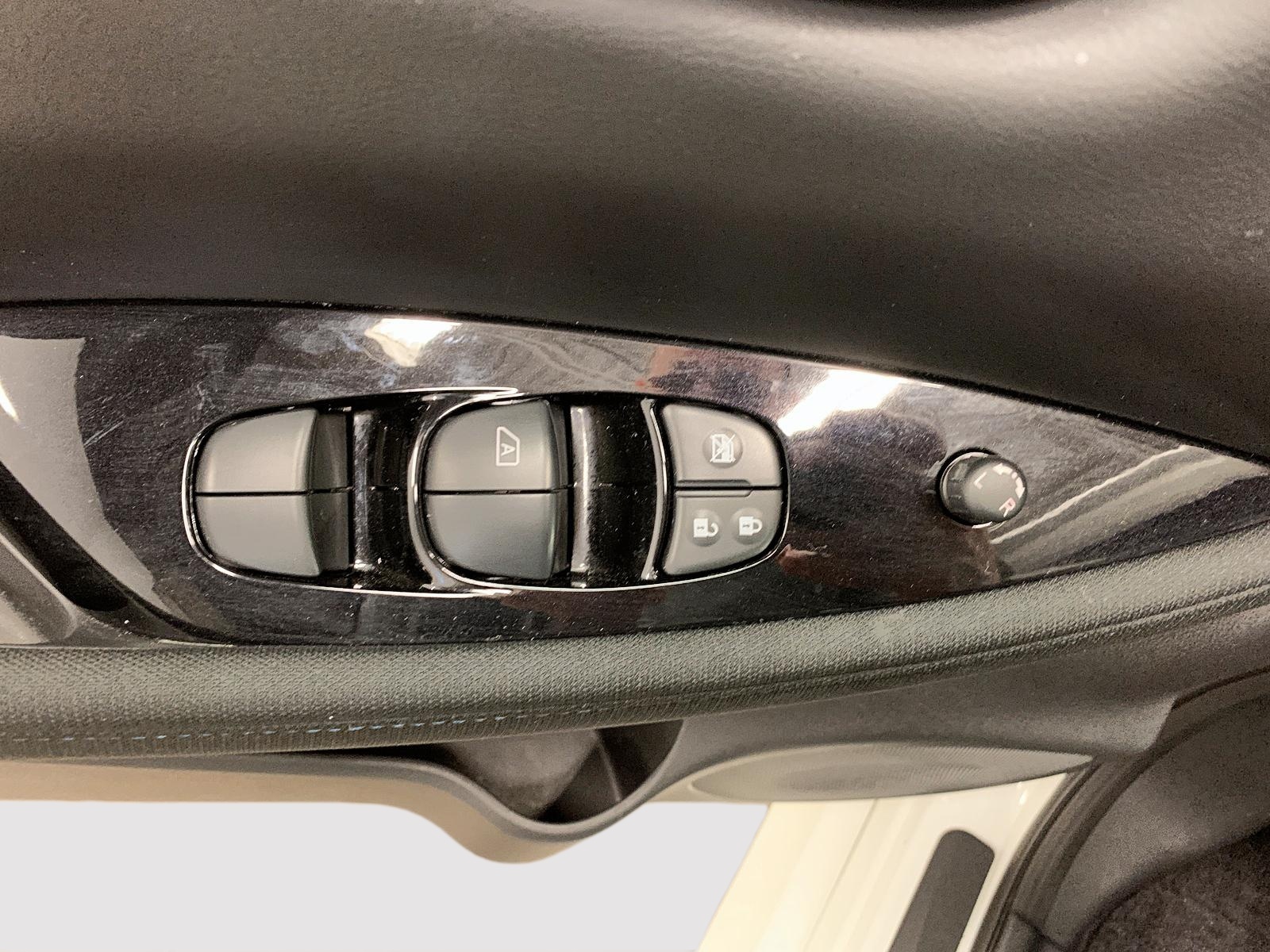 Nissan Leaf SV NAV 2023 - image #22