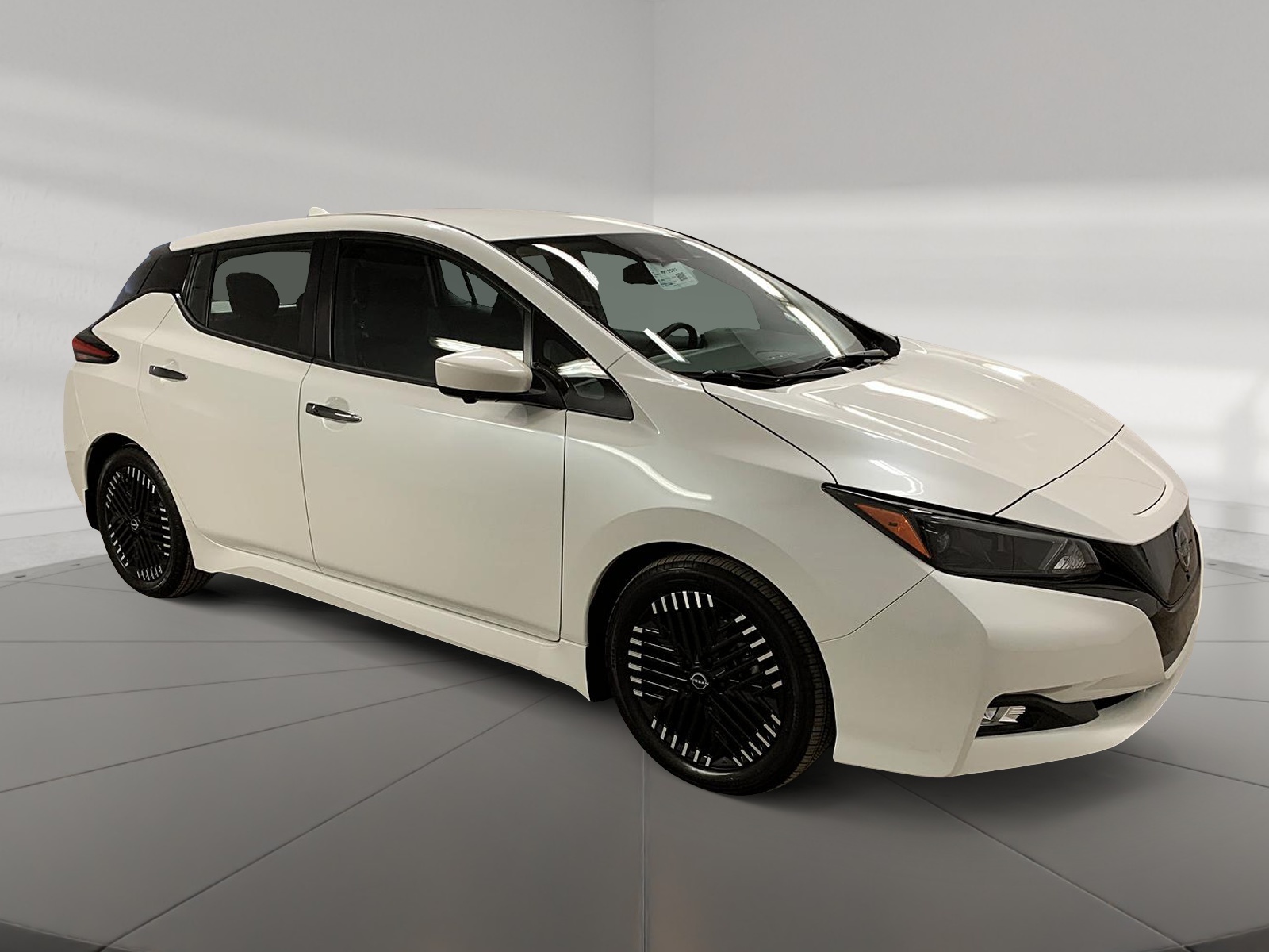 Nissan Leaf SV NAV 2023 - image #3