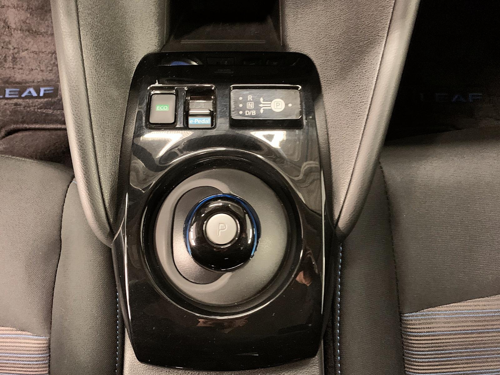 Nissan Leaf SV NAV 2023 - image #13