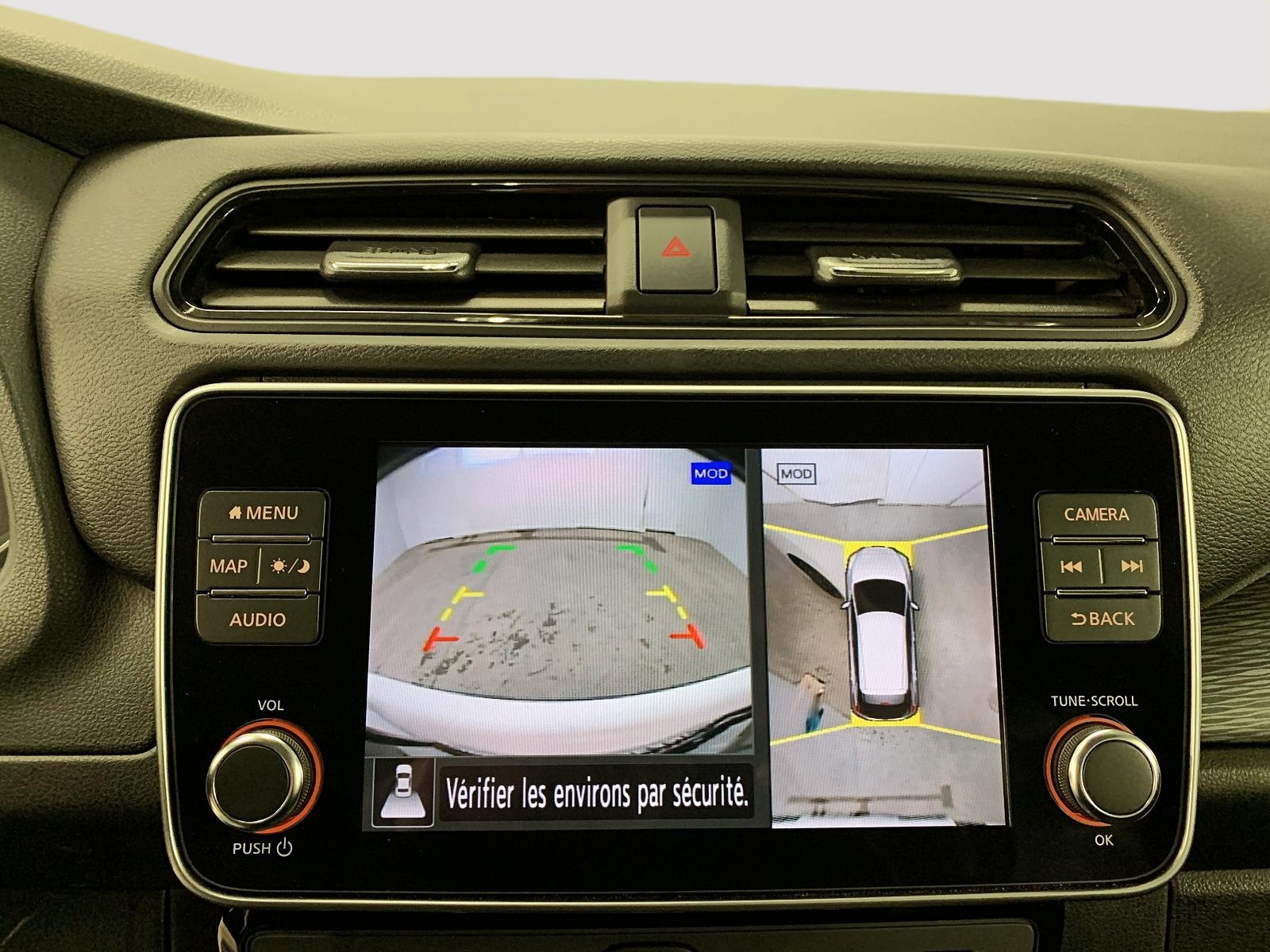 Nissan Leaf SV NAV 2023 - image #16