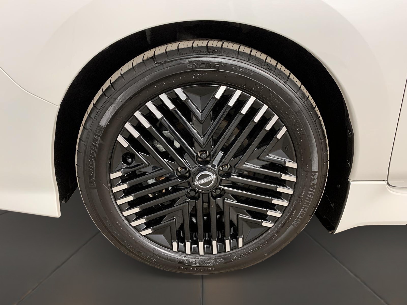 Nissan Leaf SV NAV 2023 - image #28