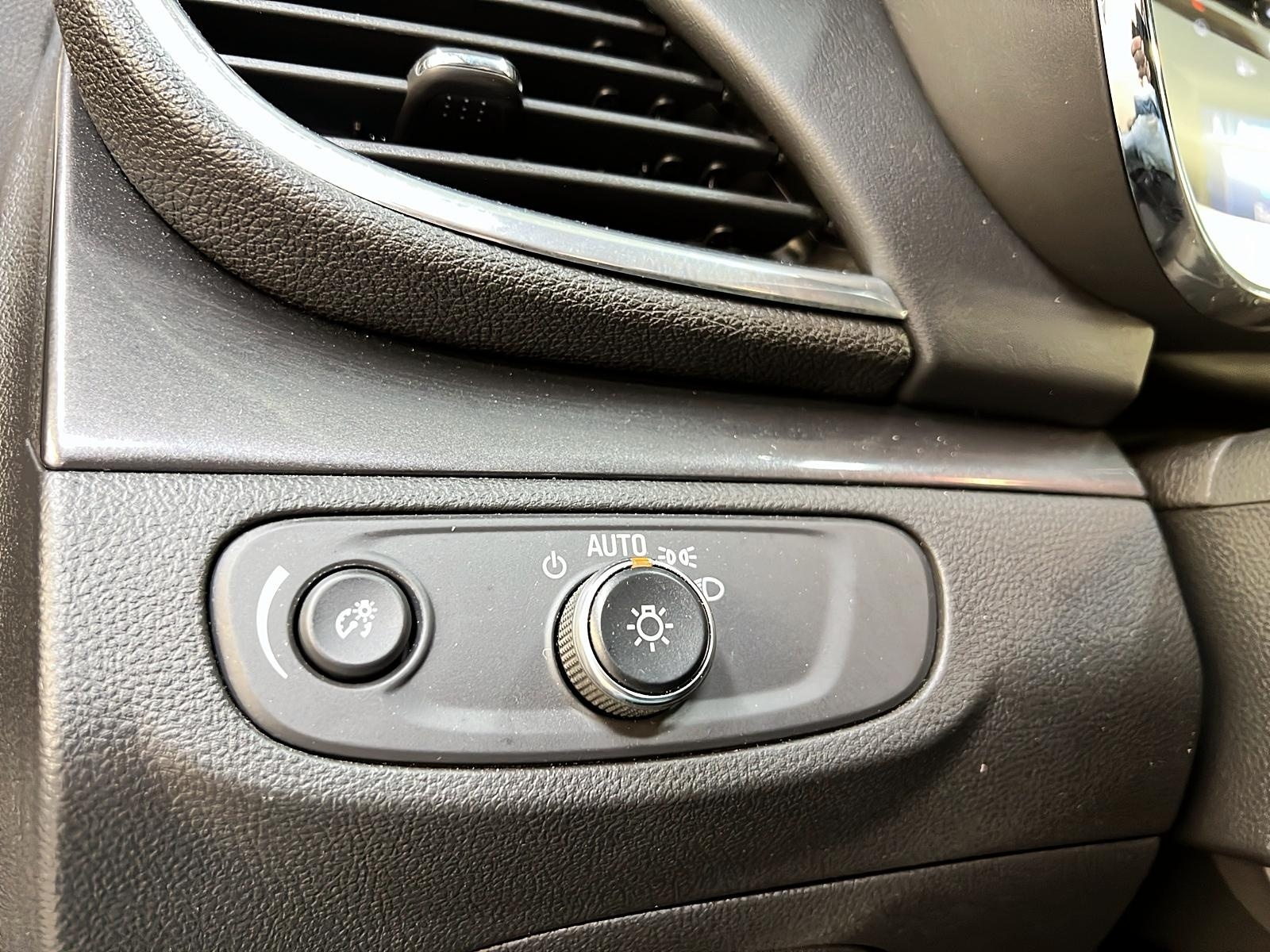 Buick Encore PREFERRED 2020 - image #21
