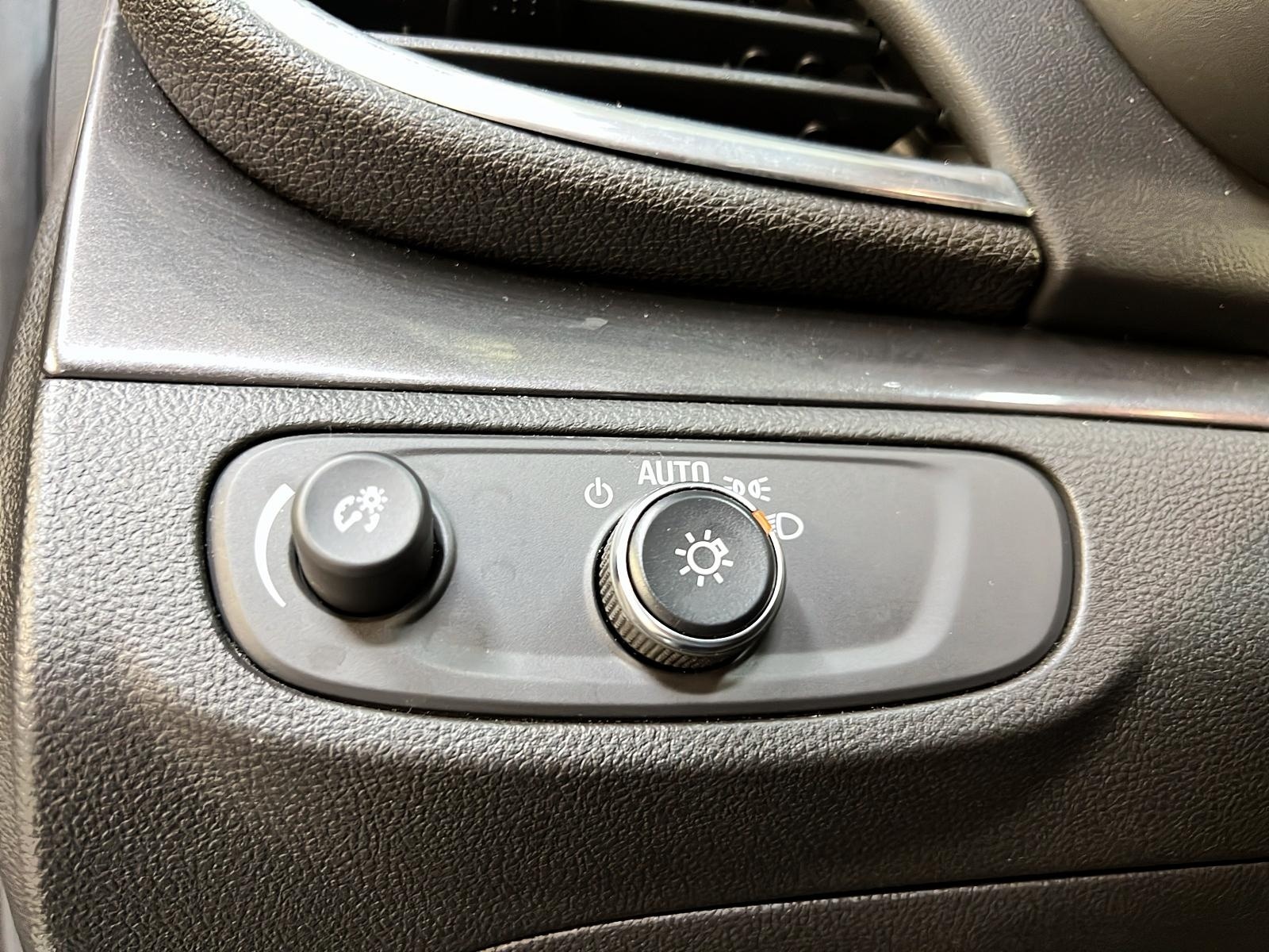 Buick Encore PREFERRED 2020 - image #21