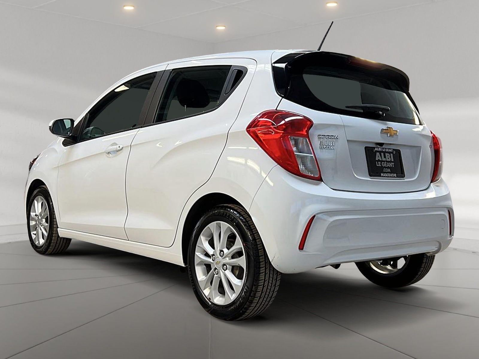 Chevrolet Spark 1LT 2022 - image #6