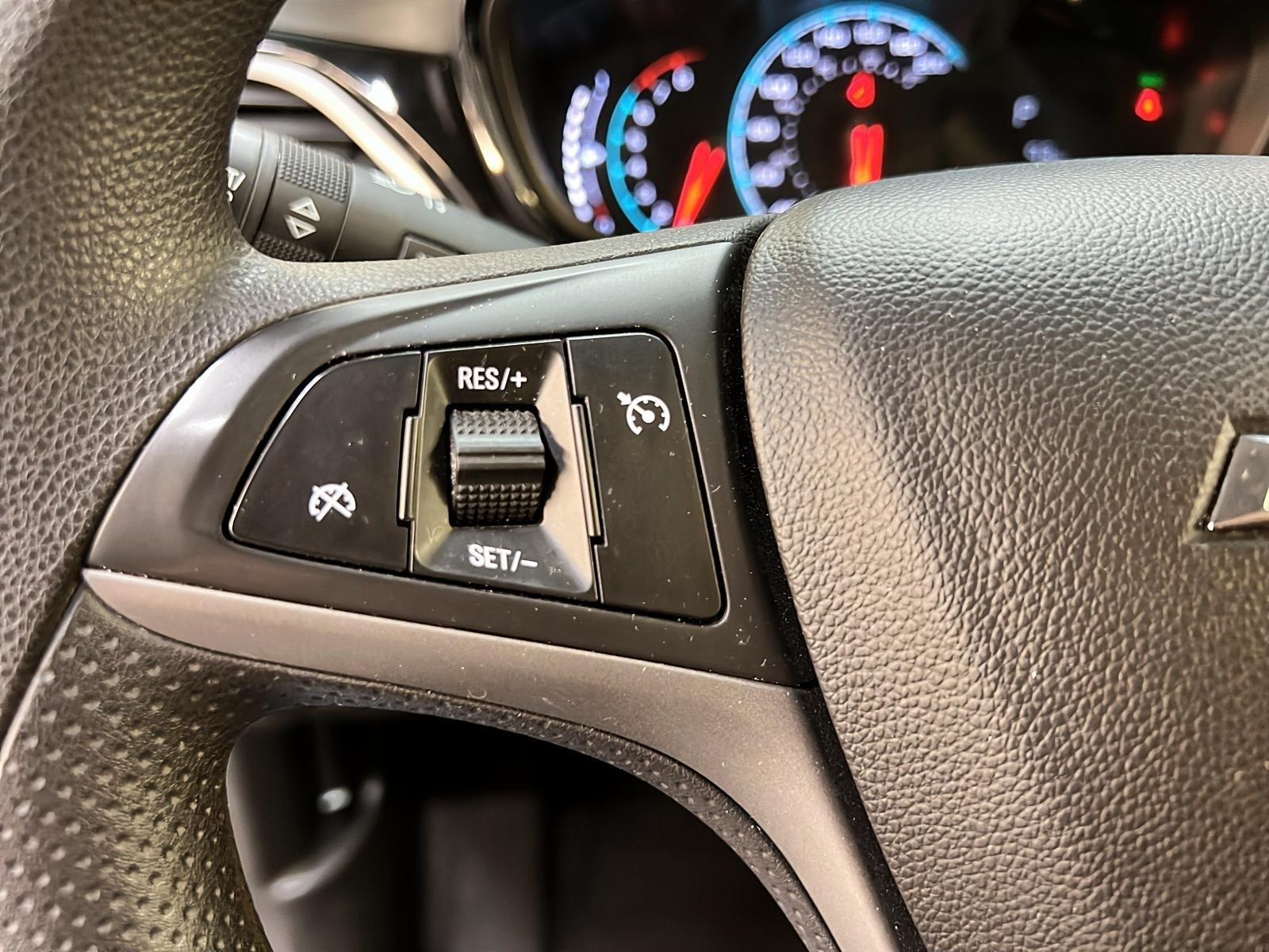 Chevrolet Spark 1LT 2022 - image #18