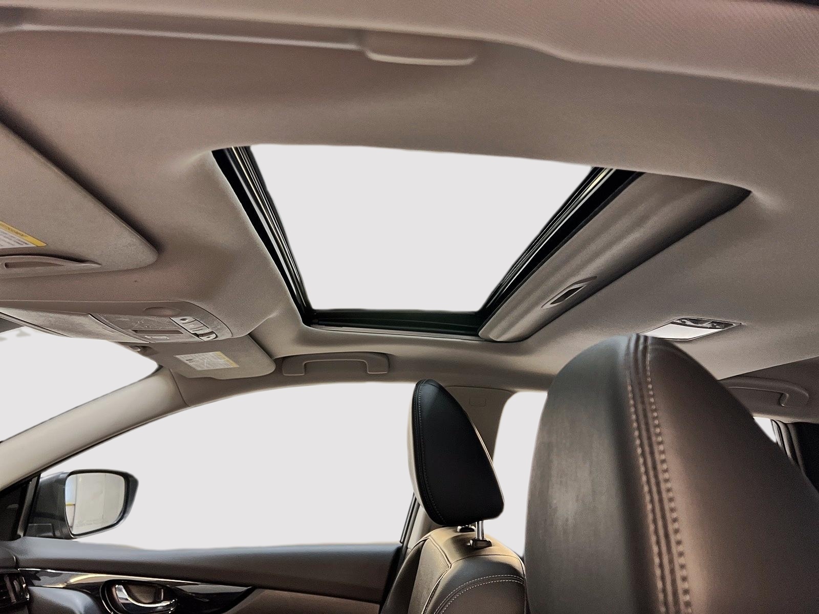 Nissan Qashqai SL CUIR TOIT NAV 4RM 2022 - image #10