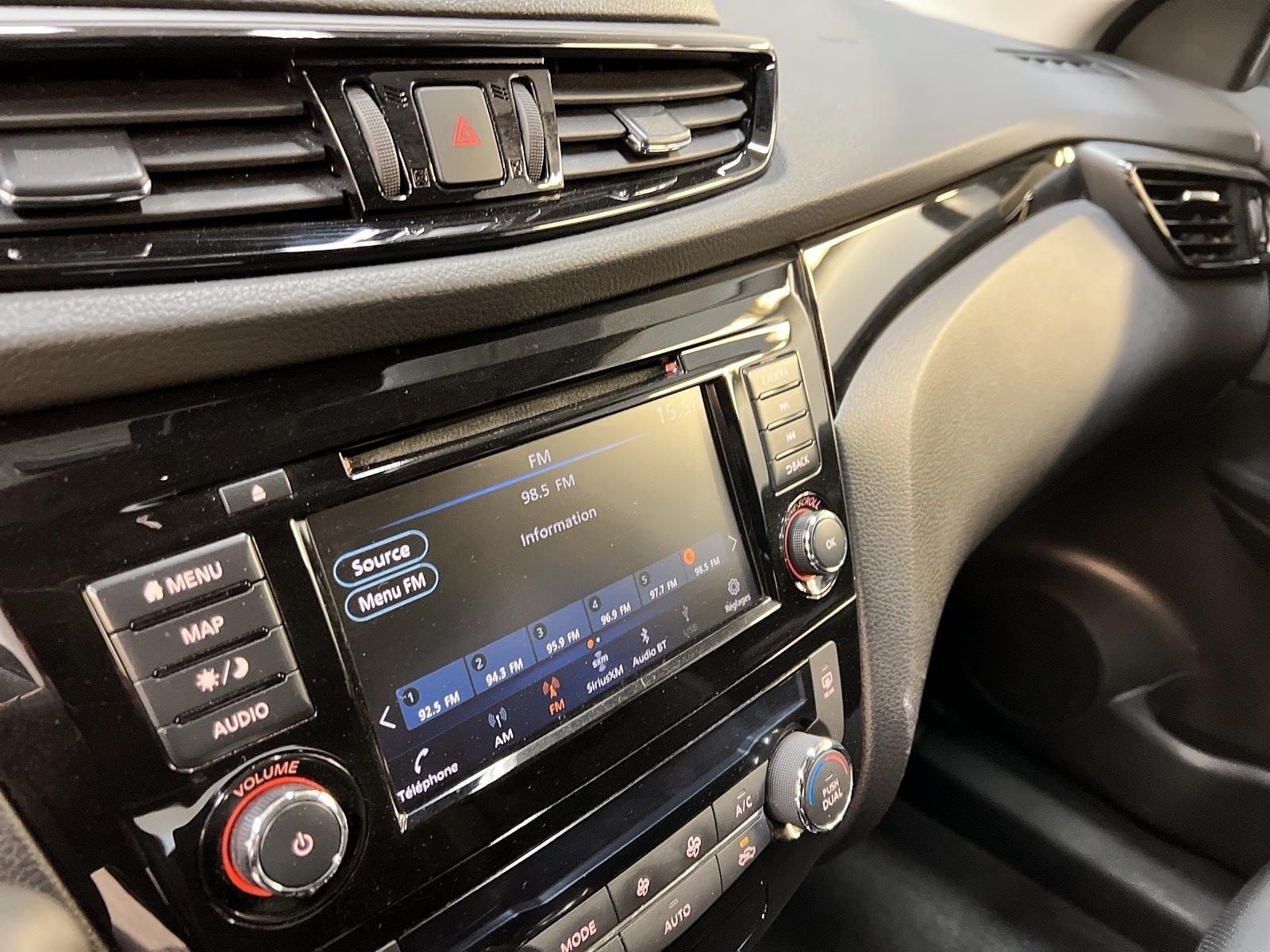 Nissan Qashqai SL CUIR TOIT NAV 4RM 2022 - image #17