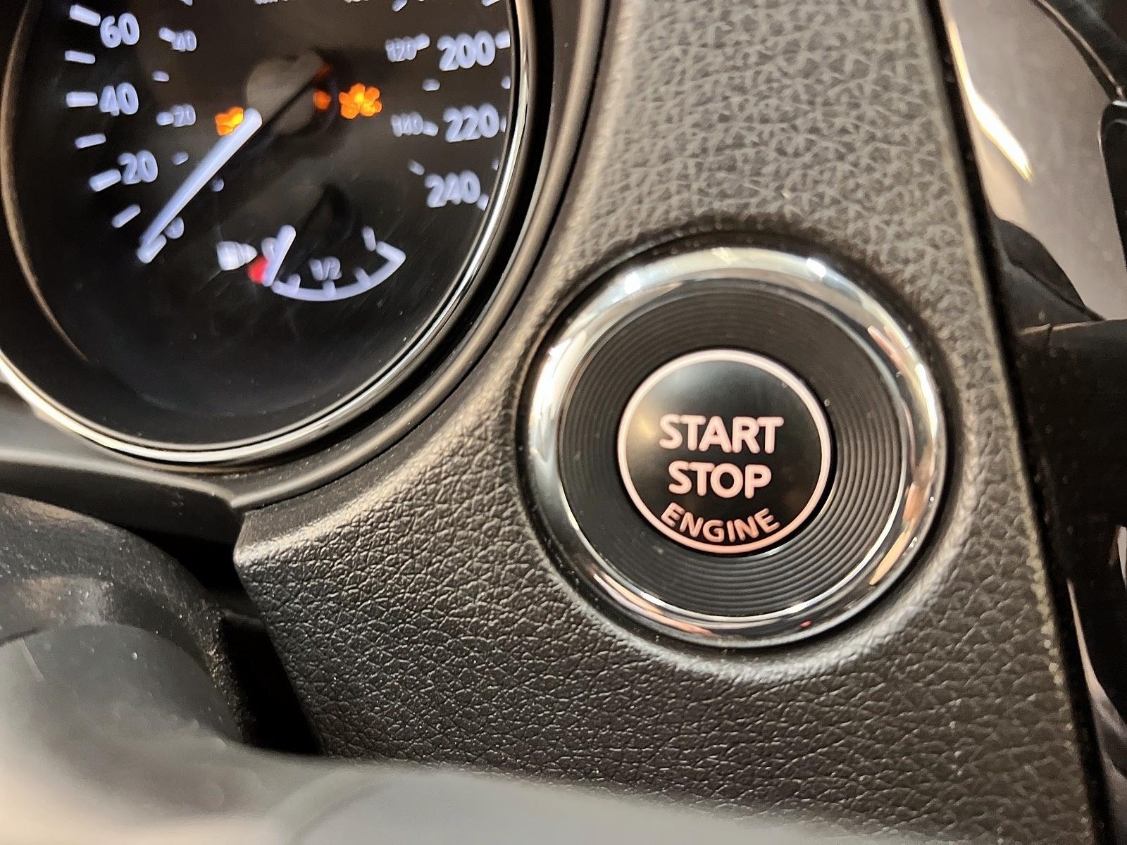 Nissan Qashqai SL CUIR TOIT NAV 4RM 2022 - image #19