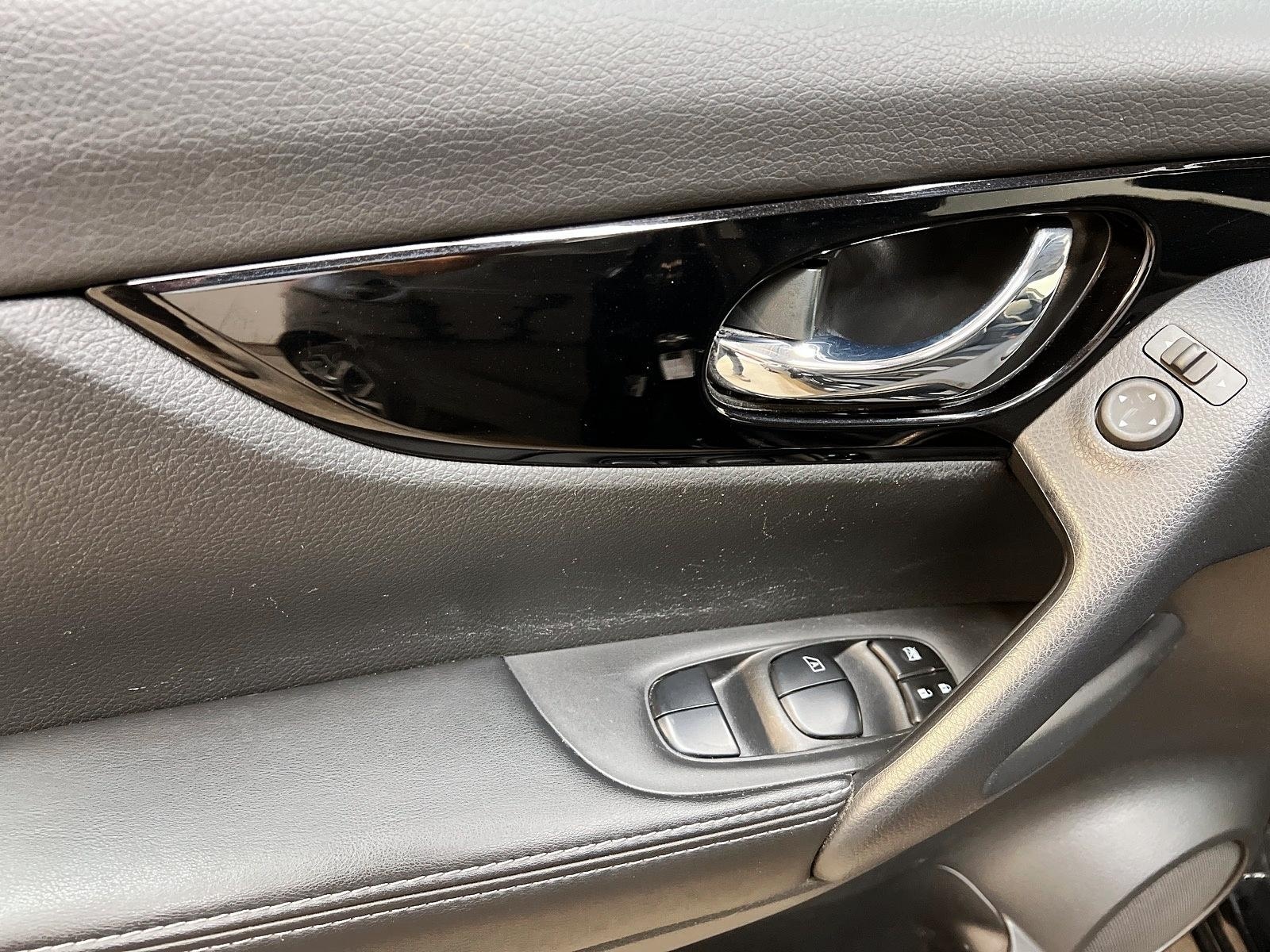 Nissan Qashqai SL CUIR TOIT NAV 4RM 2022 - image #23