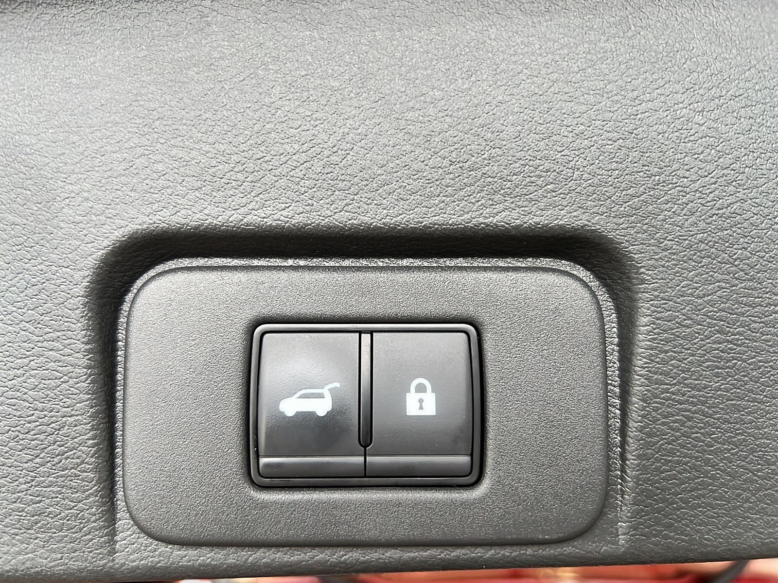 Nissan Rogue SL CUIR TOIT PANO NAV 4RM 2023 - image #10