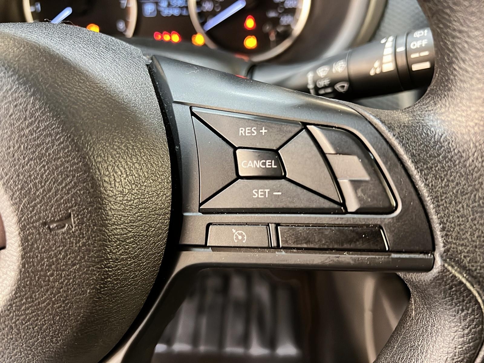 Nissan Kicks S 2023 - image #18