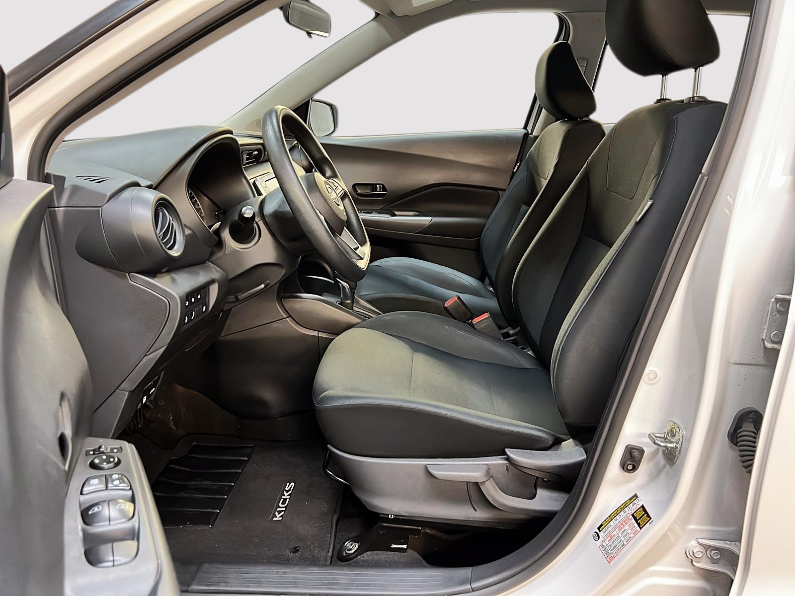 Nissan Kicks S 2023 - image #7