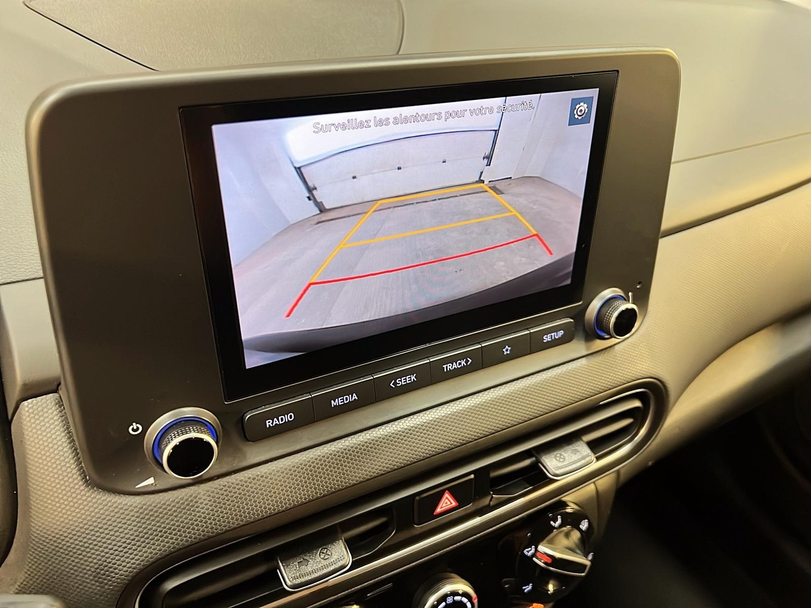 Hyundai Kona PREFERRED 4RM 2023 - image #16