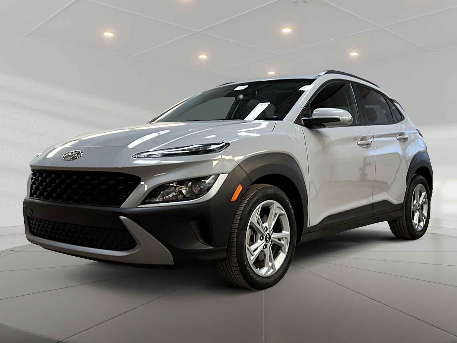 Hyundai Kona PREFERRED 4RM 2023 - image #1