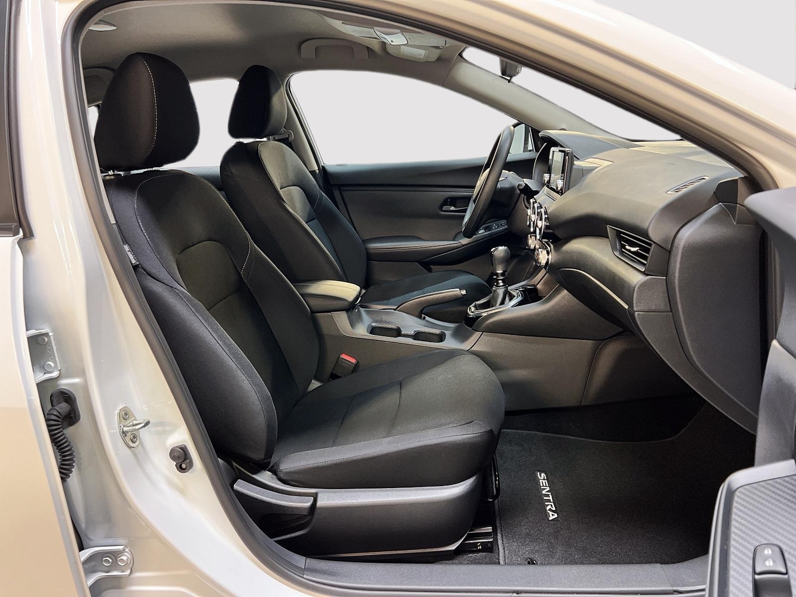 Nissan Sentra S 2024 - image #8
