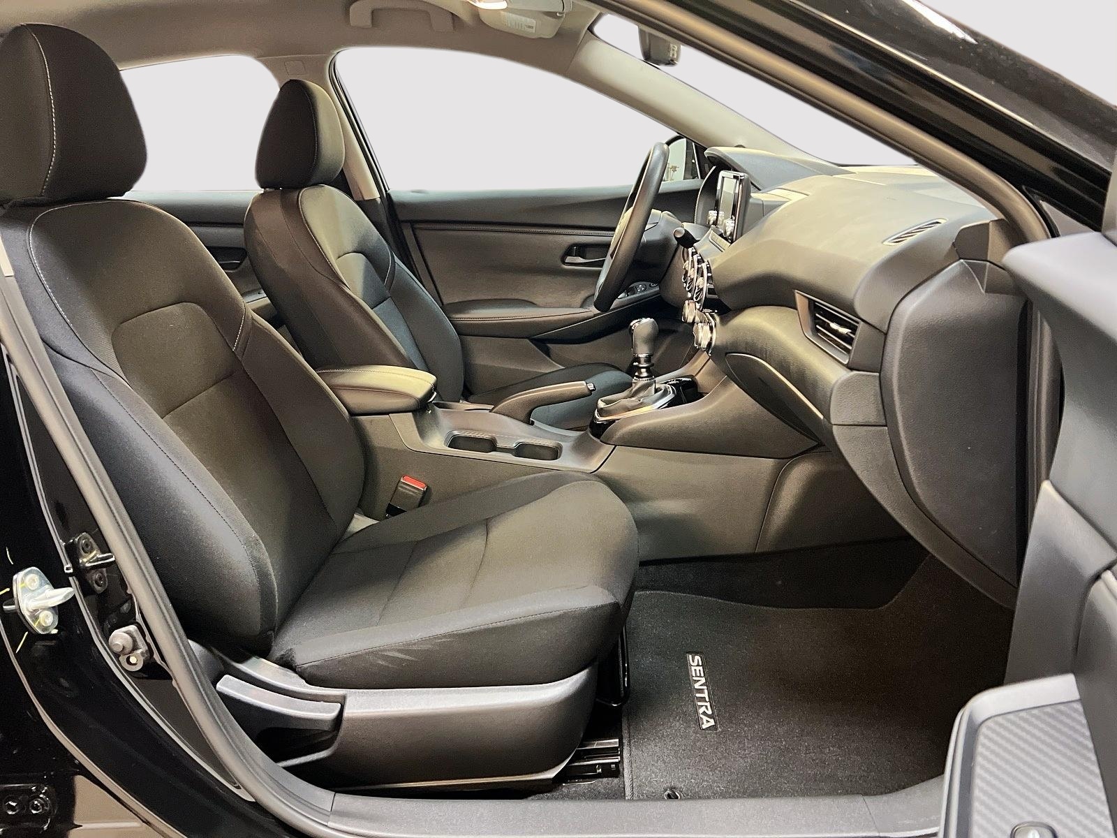 Nissan Sentra S 2024 - image #8
