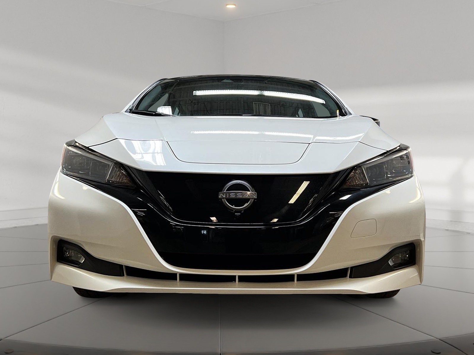 Nissan Leaf SV NAV 2023 - image #2