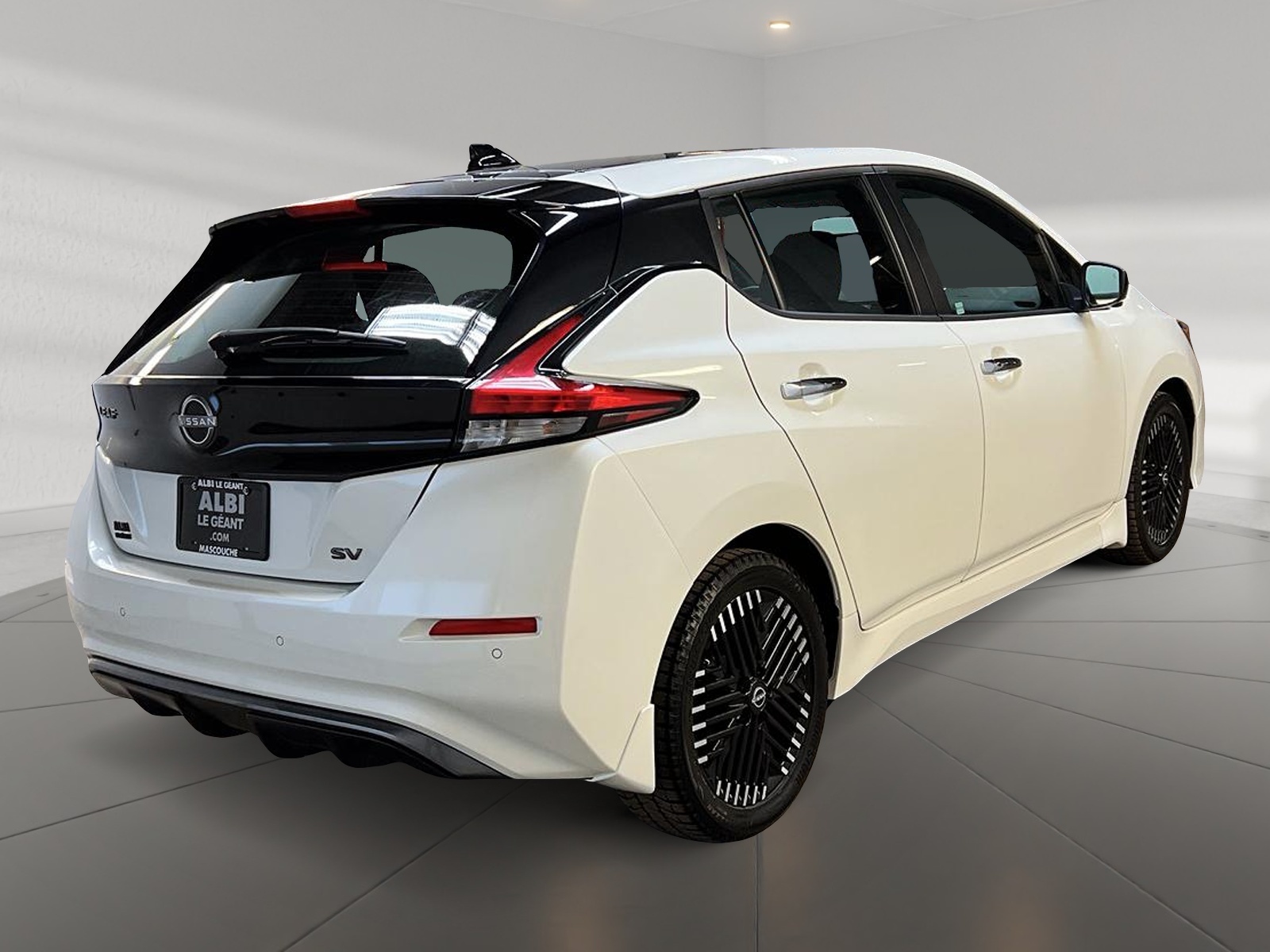 Nissan Leaf SV NAV 2023 - image #4