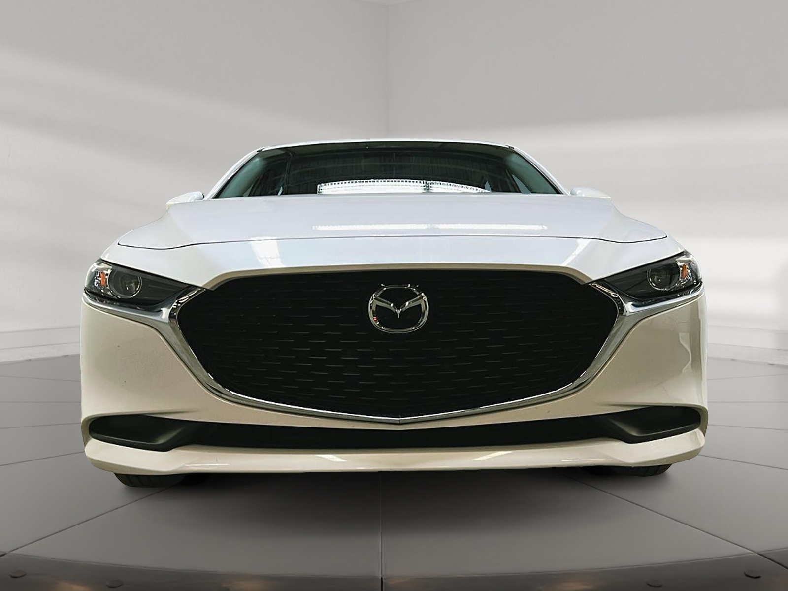 Mazda Mazda3 2025 - Image #2