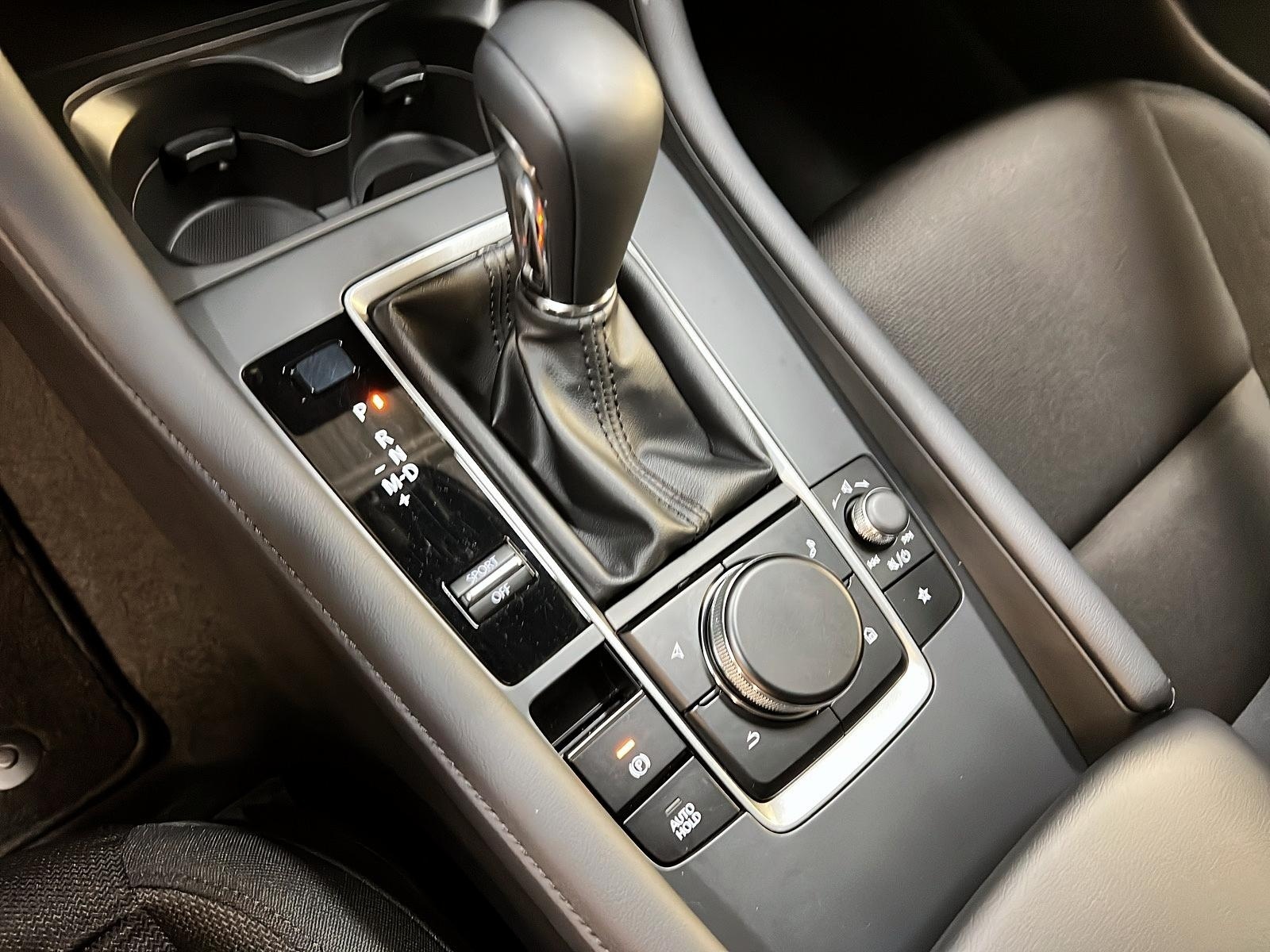 Mazda Mazda3 GS 2025 - image #13