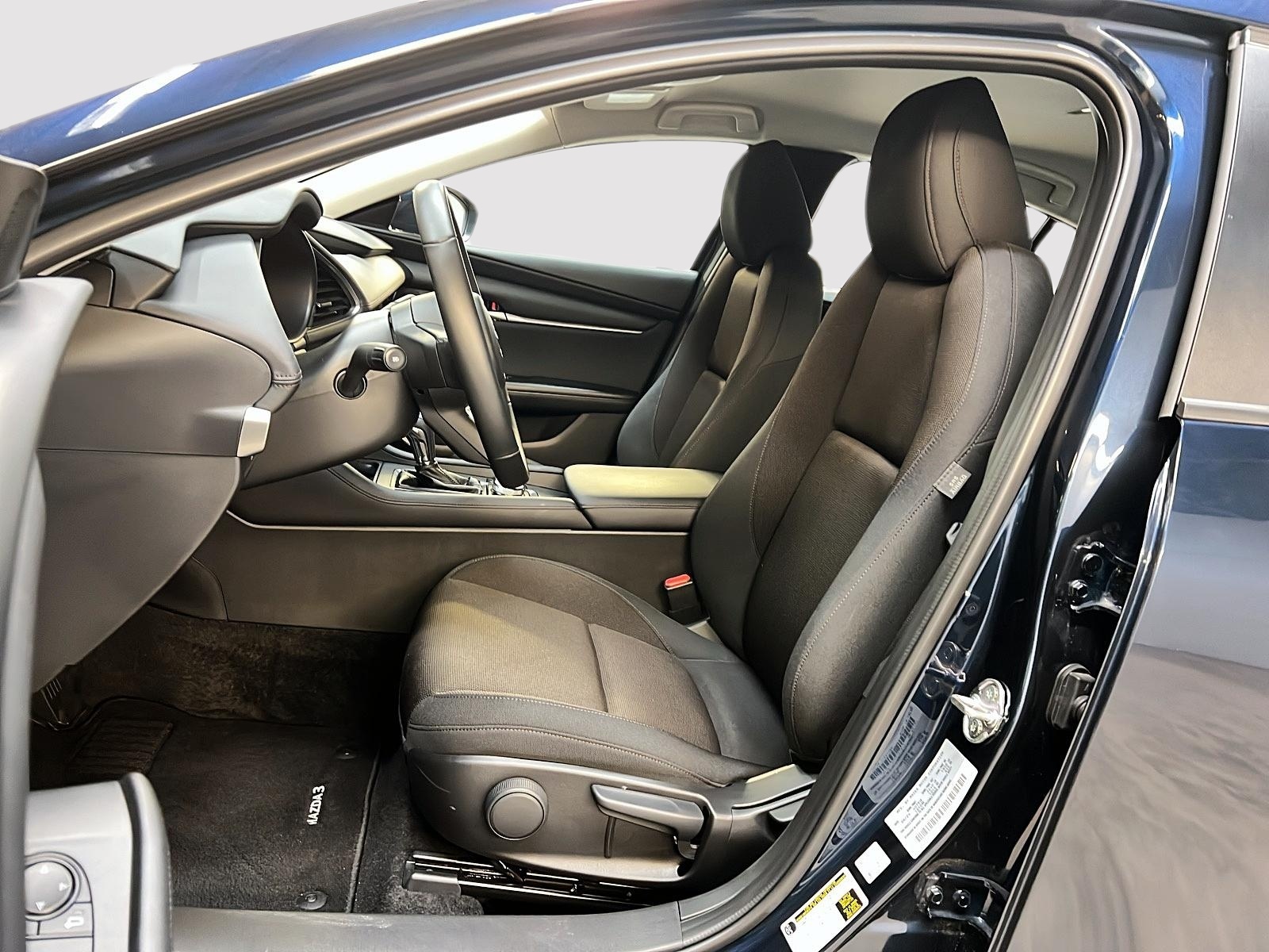 Mazda Mazda3 GS 2025 - image #7