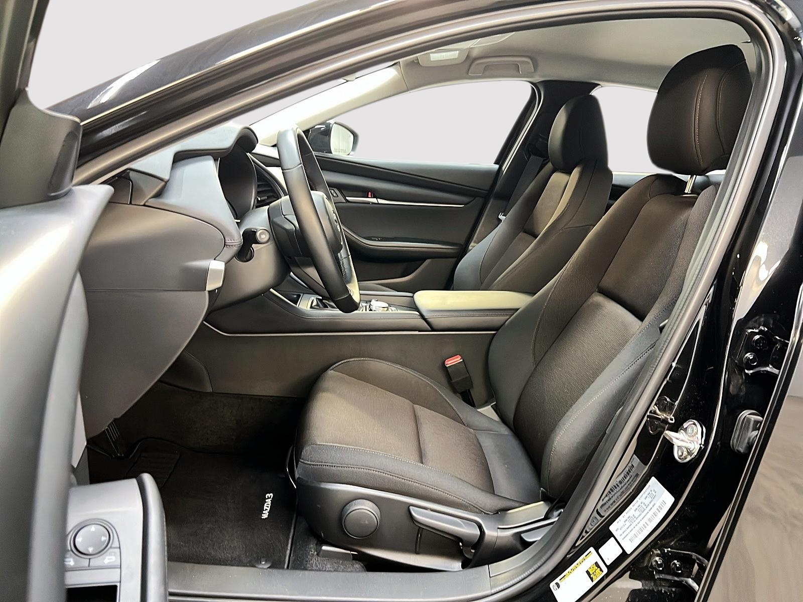 Mazda Mazda3 GS 2025 - image #7