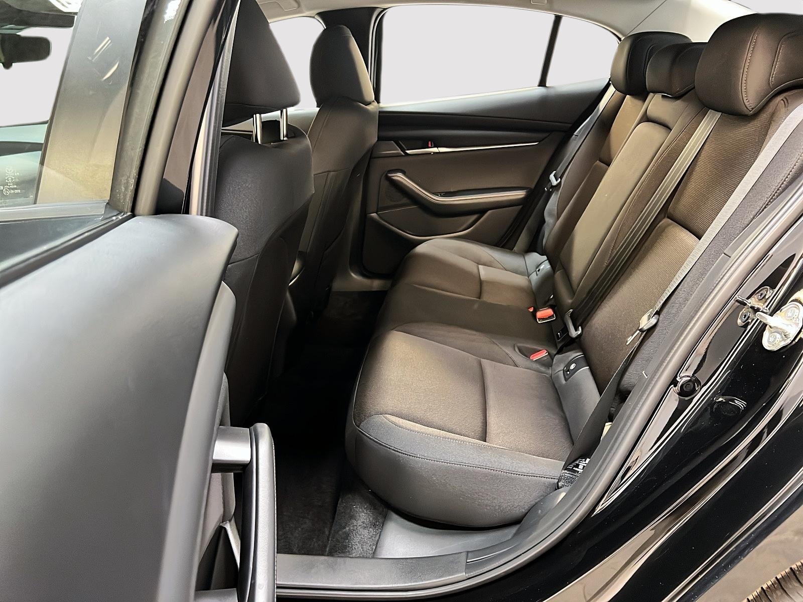 Mazda Mazda3 GS 2025 - image #9