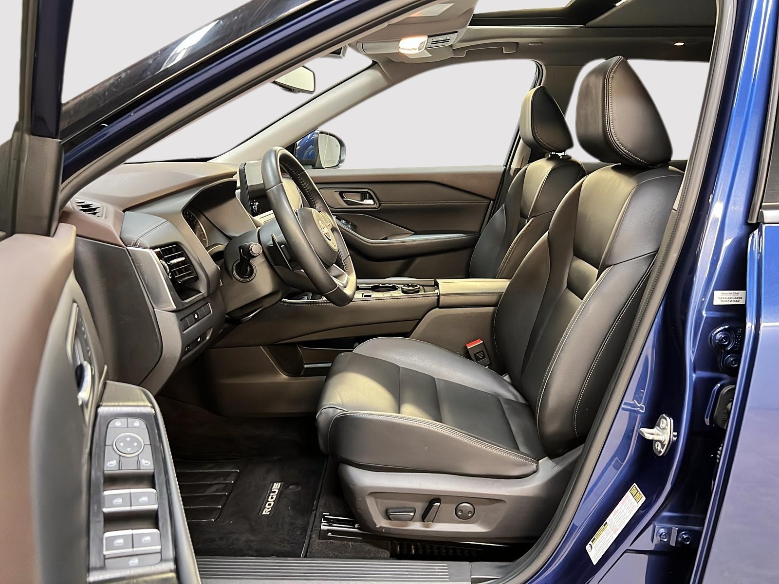 Nissan Rogue SL CUIR TOIT PANO NAV 4RM 2022 - image #7
