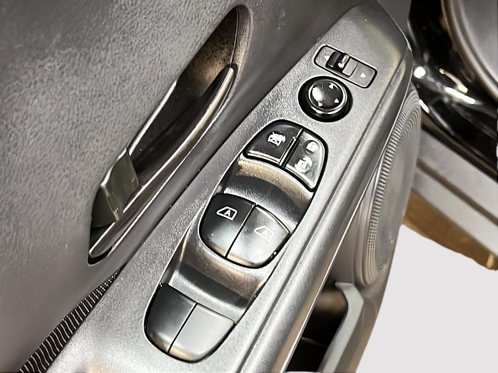 Nissan Kicks S 2024 - image #22