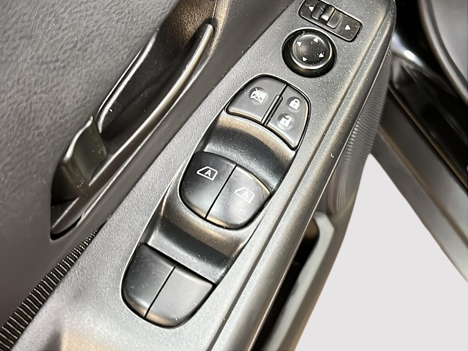 Nissan Kicks S 2024 - image #21