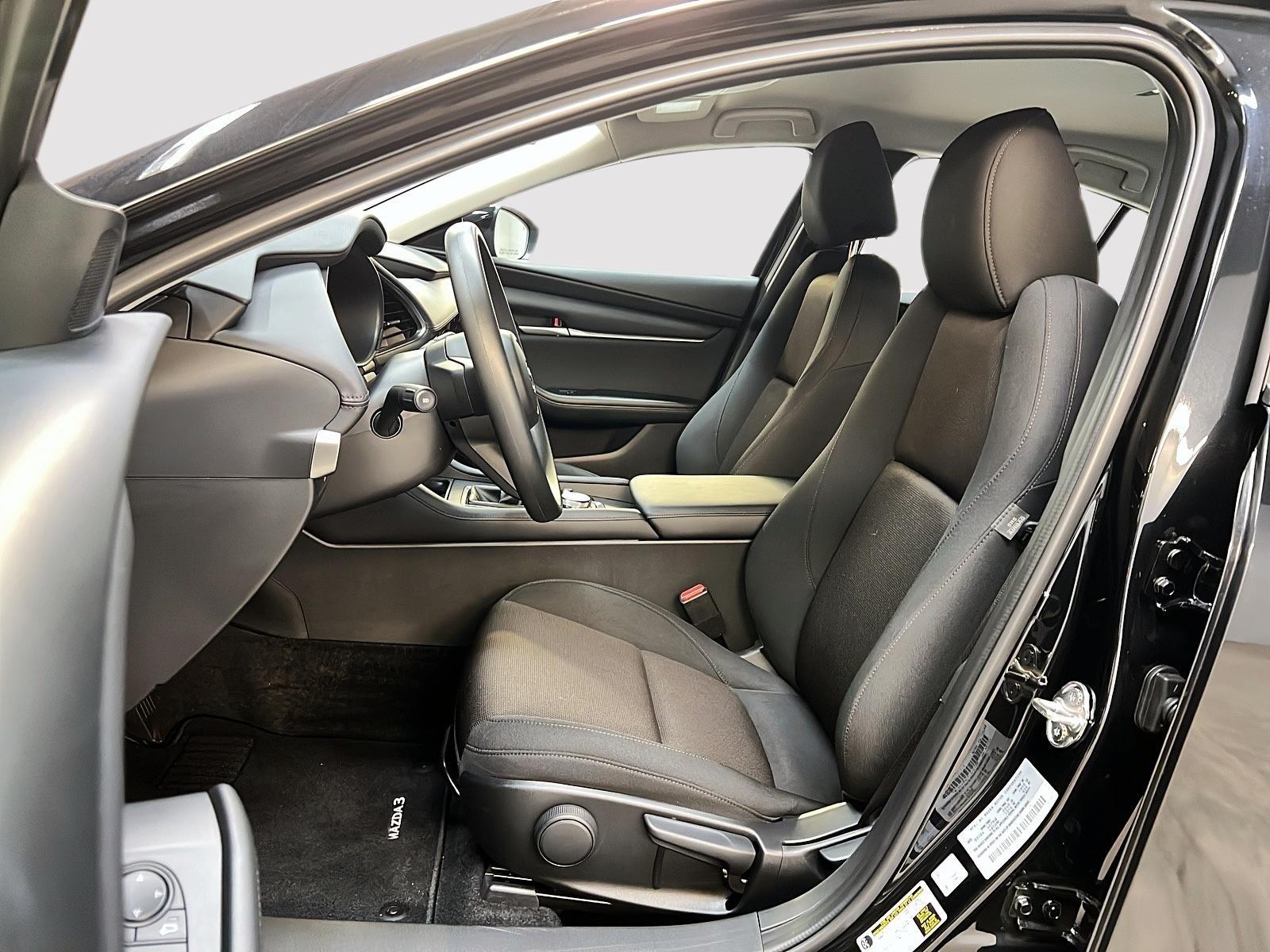 Mazda Mazda3 GX 2025 - image #7