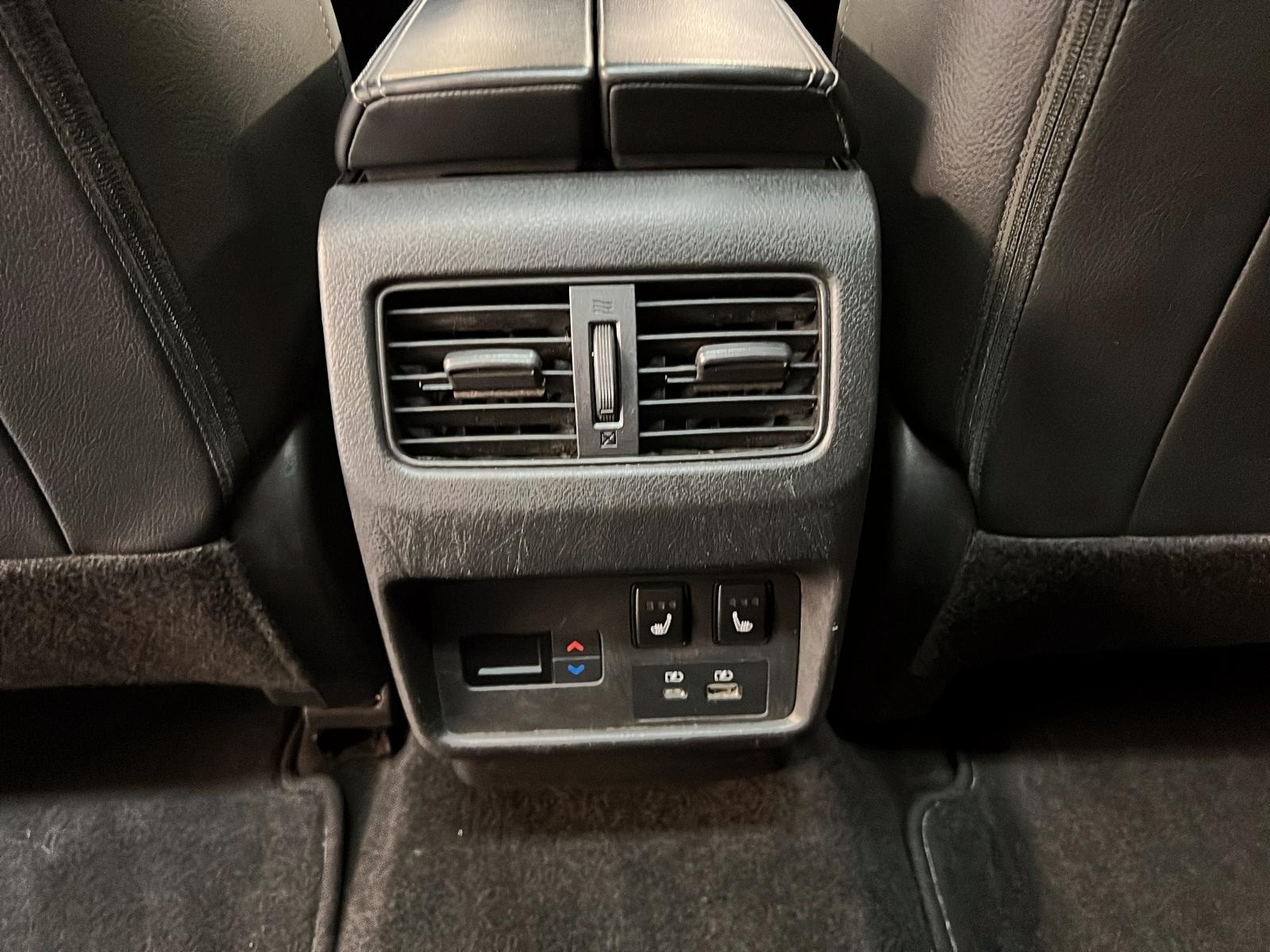 Nissan Rogue SL CUIR TOIT PANO NAV 4RM 2023 - image #11