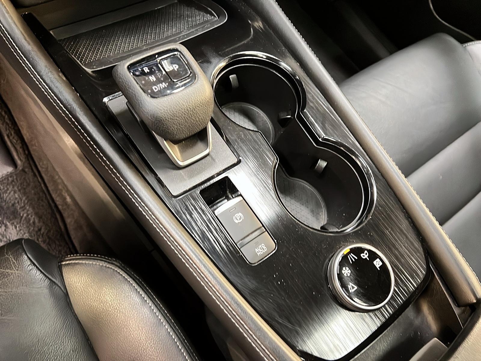 Nissan Rogue SL CUIR TOIT PANO NAV 4RM 2023 - image #16