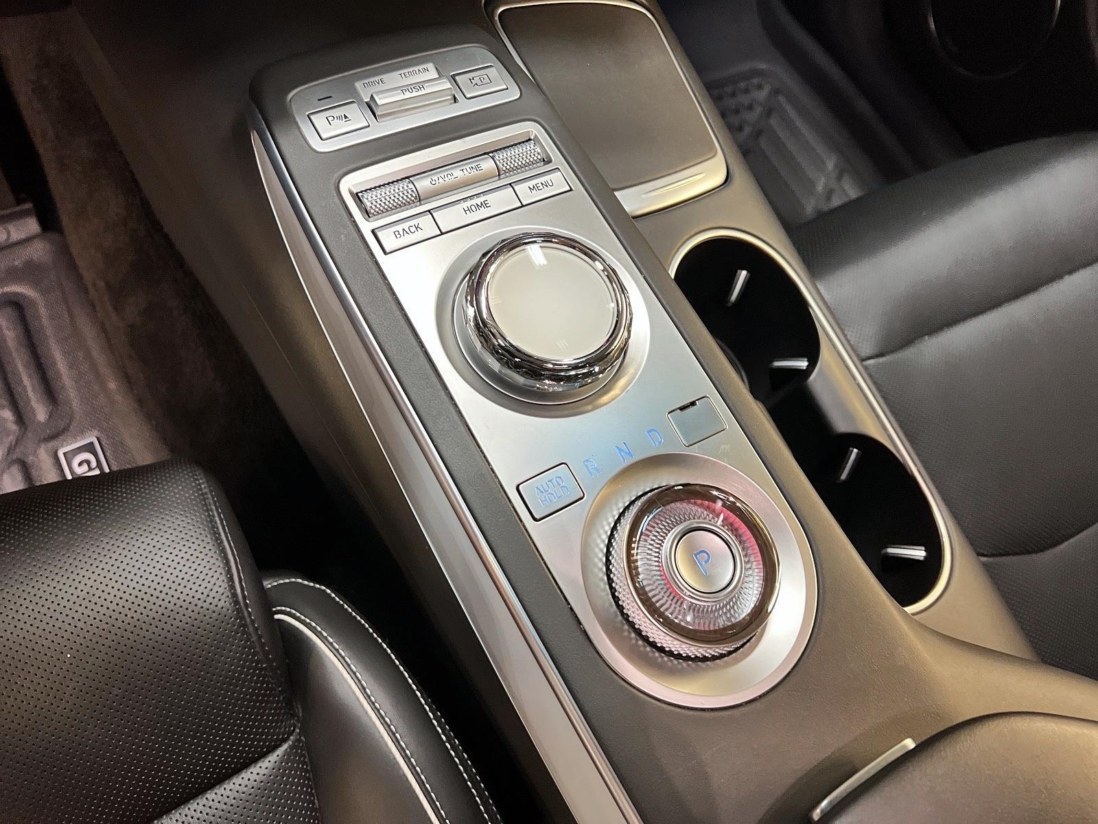 Genesis GV70 ELECTRIFIED PRESTIGE CUIR TOIT PANO NAV 4RM 2023 - image #16