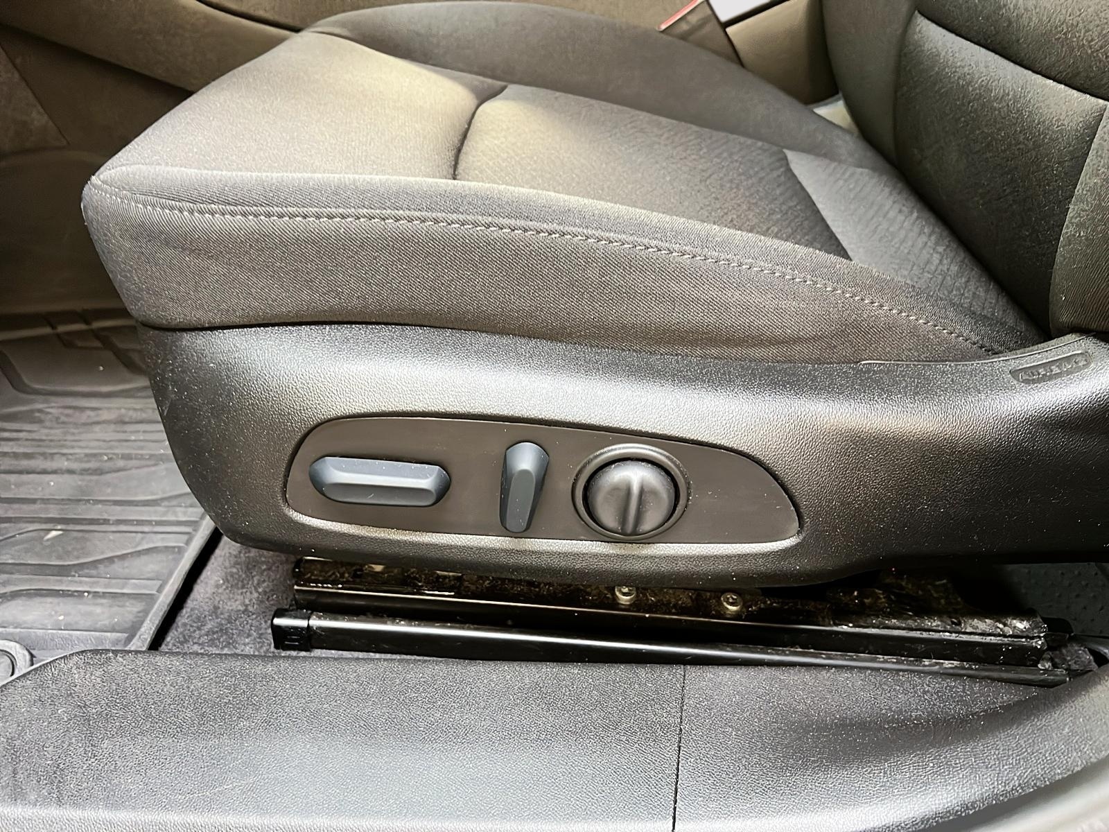 Chevrolet Malibu LT 2022 - image #23