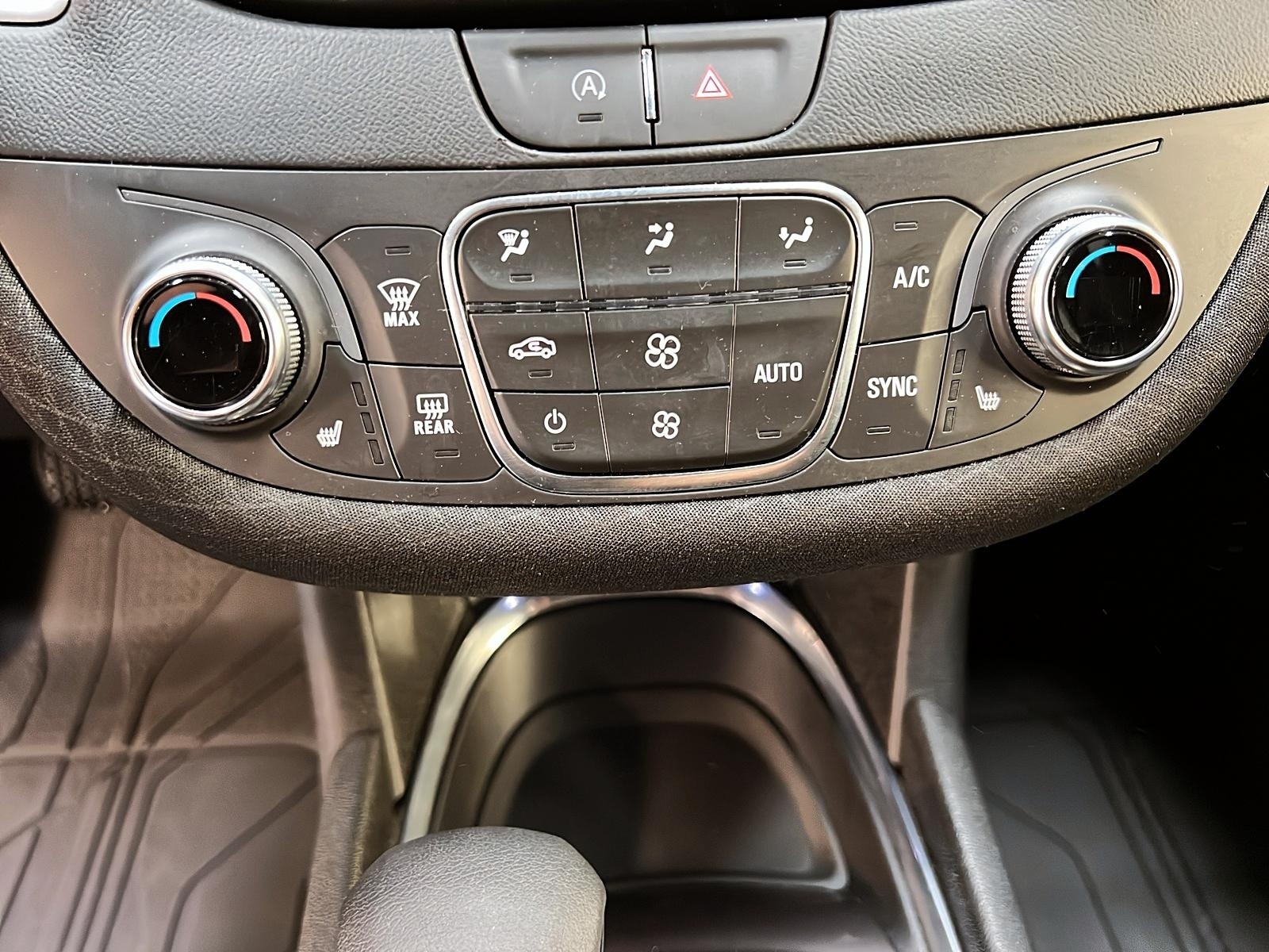Chevrolet Malibu LT 2022 - image #14