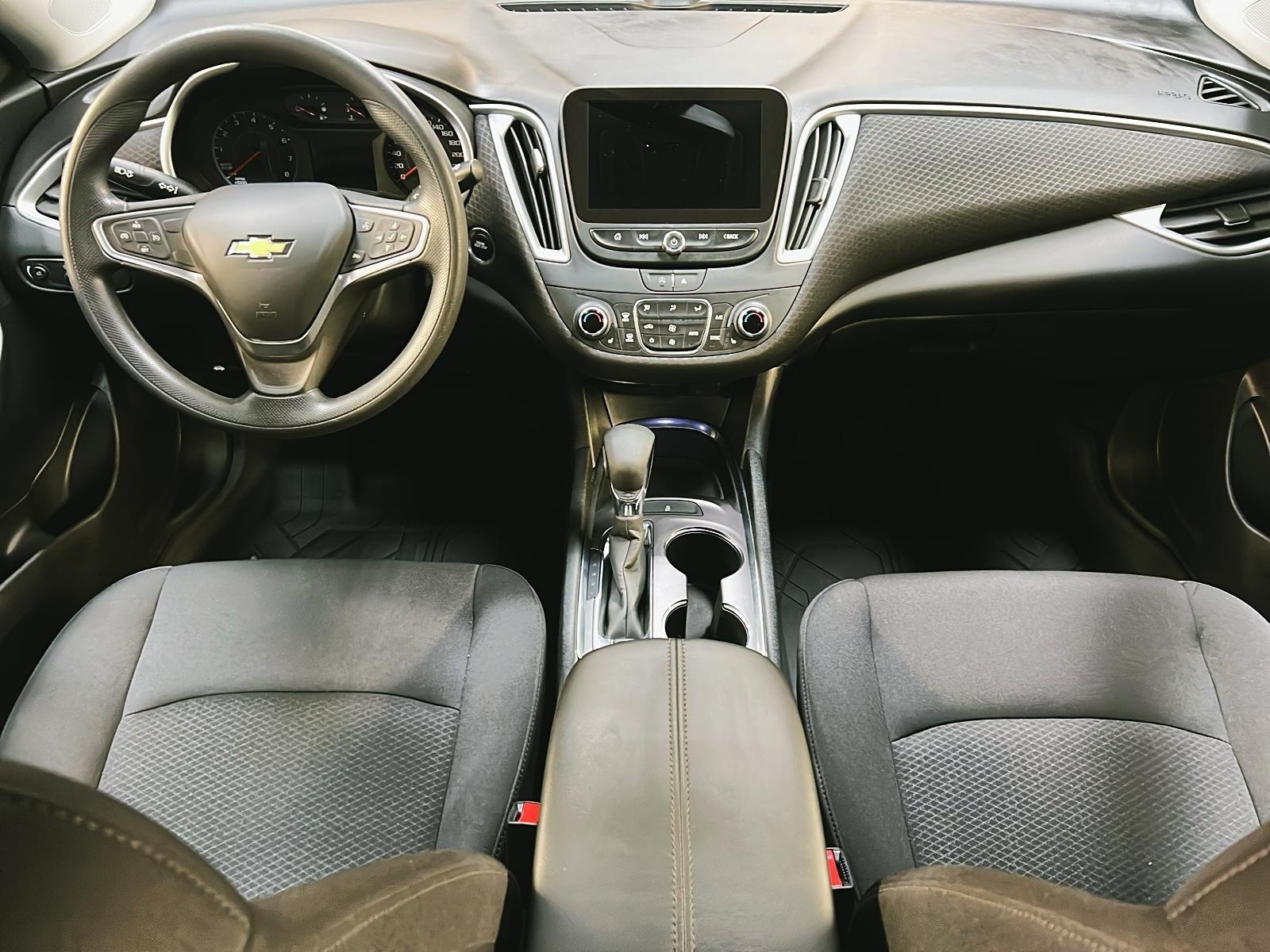 Chevrolet Malibu LT 2022 - image #10