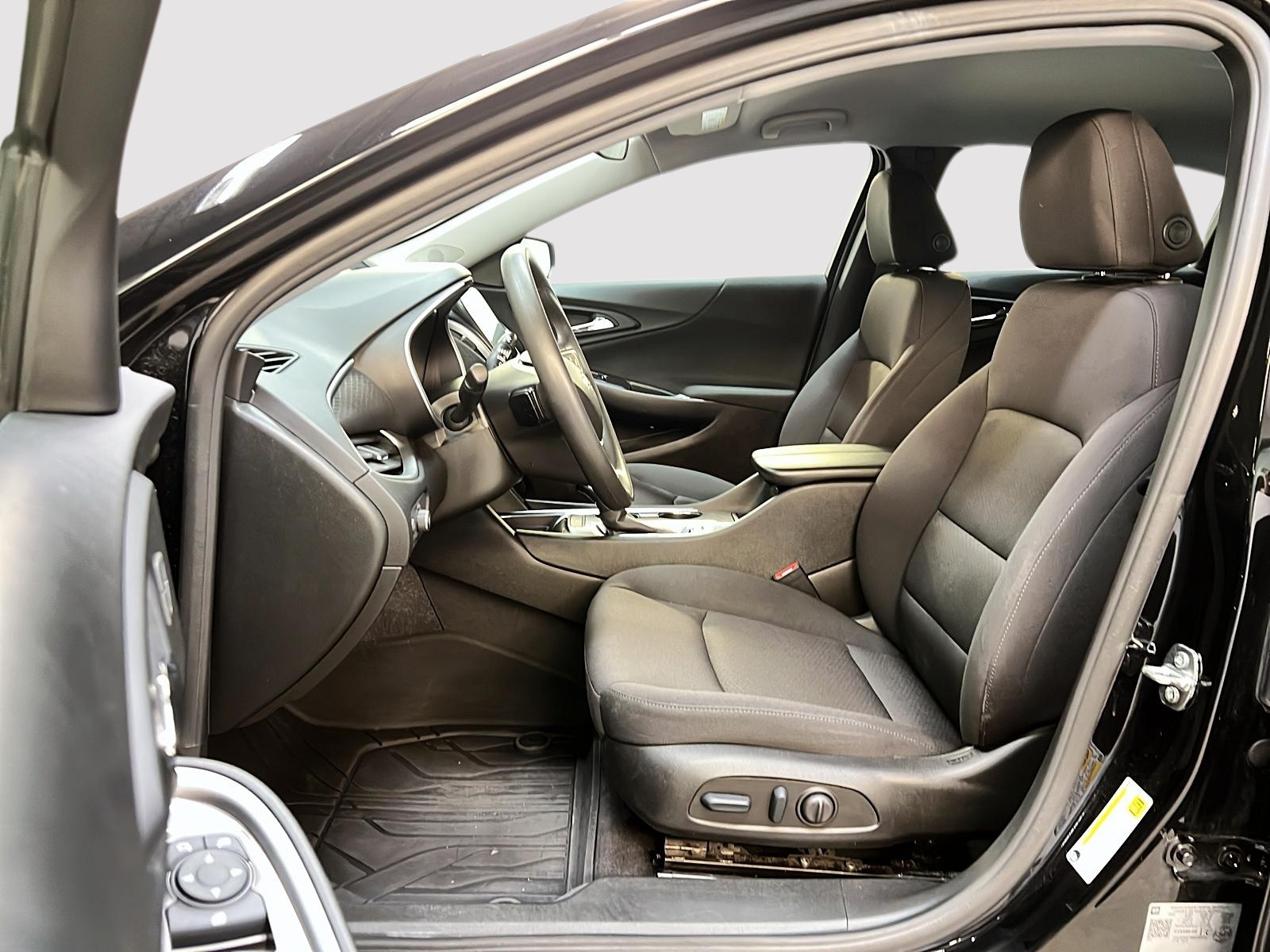 Chevrolet Malibu LT 2022 - image #7