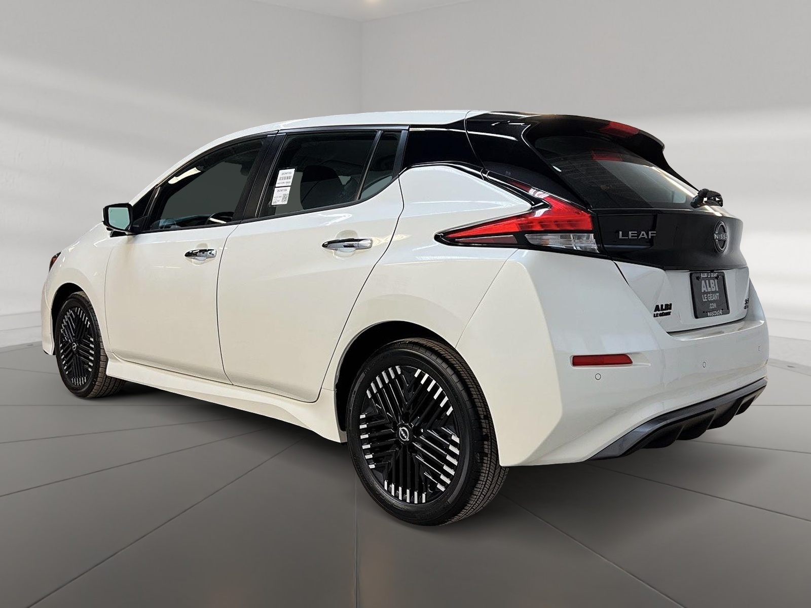 Nissan Leaf SV PLUS NAV 2024 - image #6