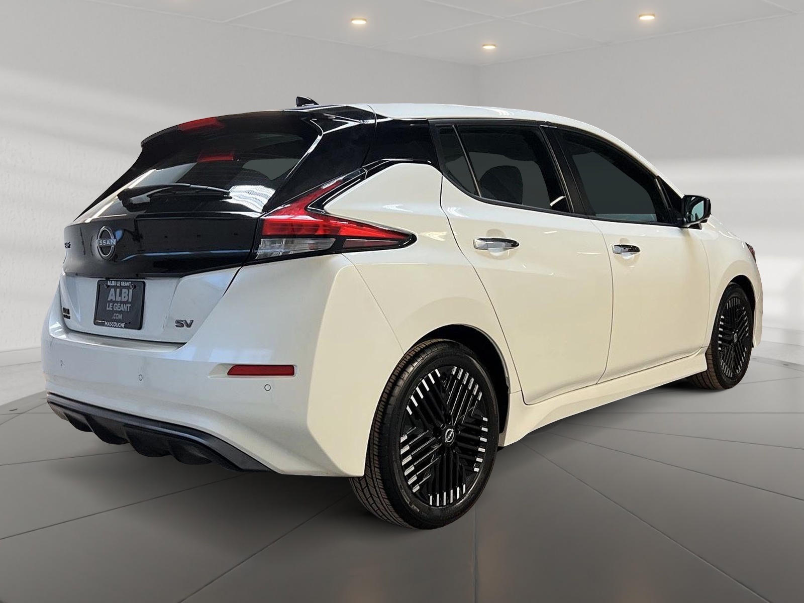 Nissan Leaf SV NAV 2024 - image #4