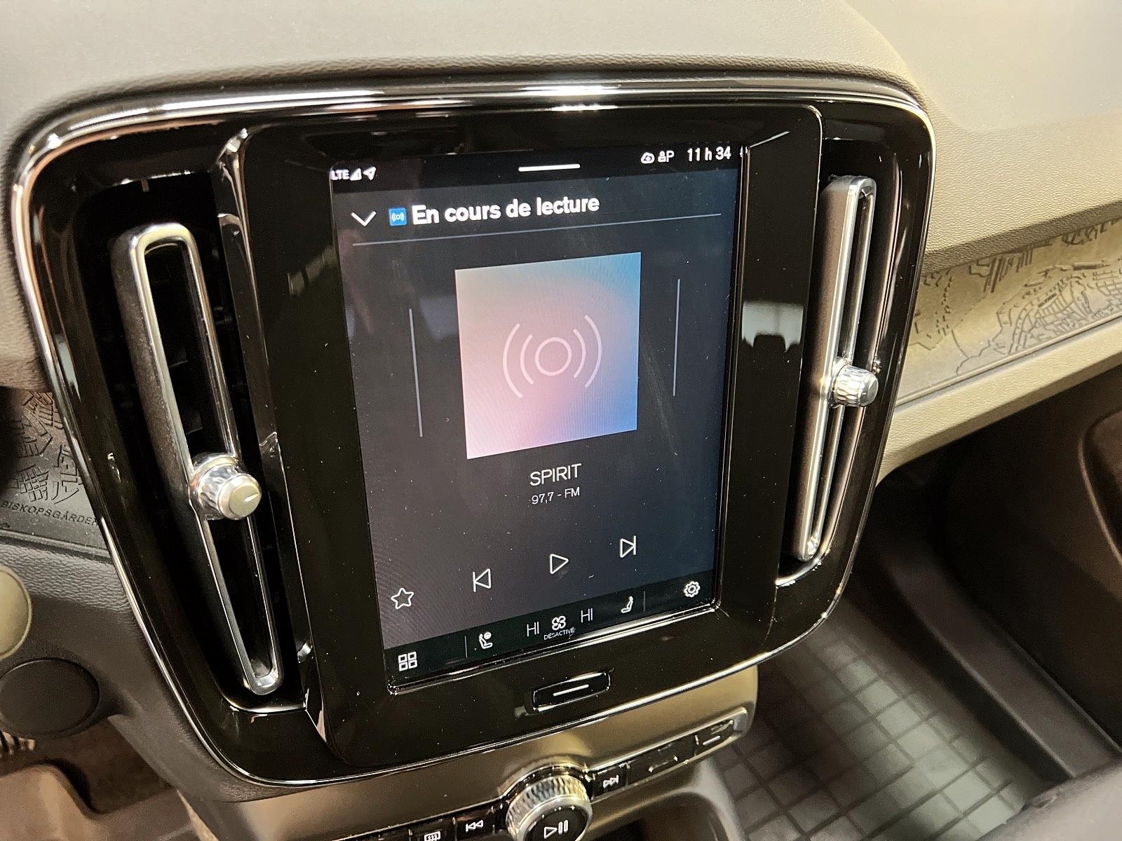 Volvo C40 RECHARGE CORE NAV 2024 - image #16