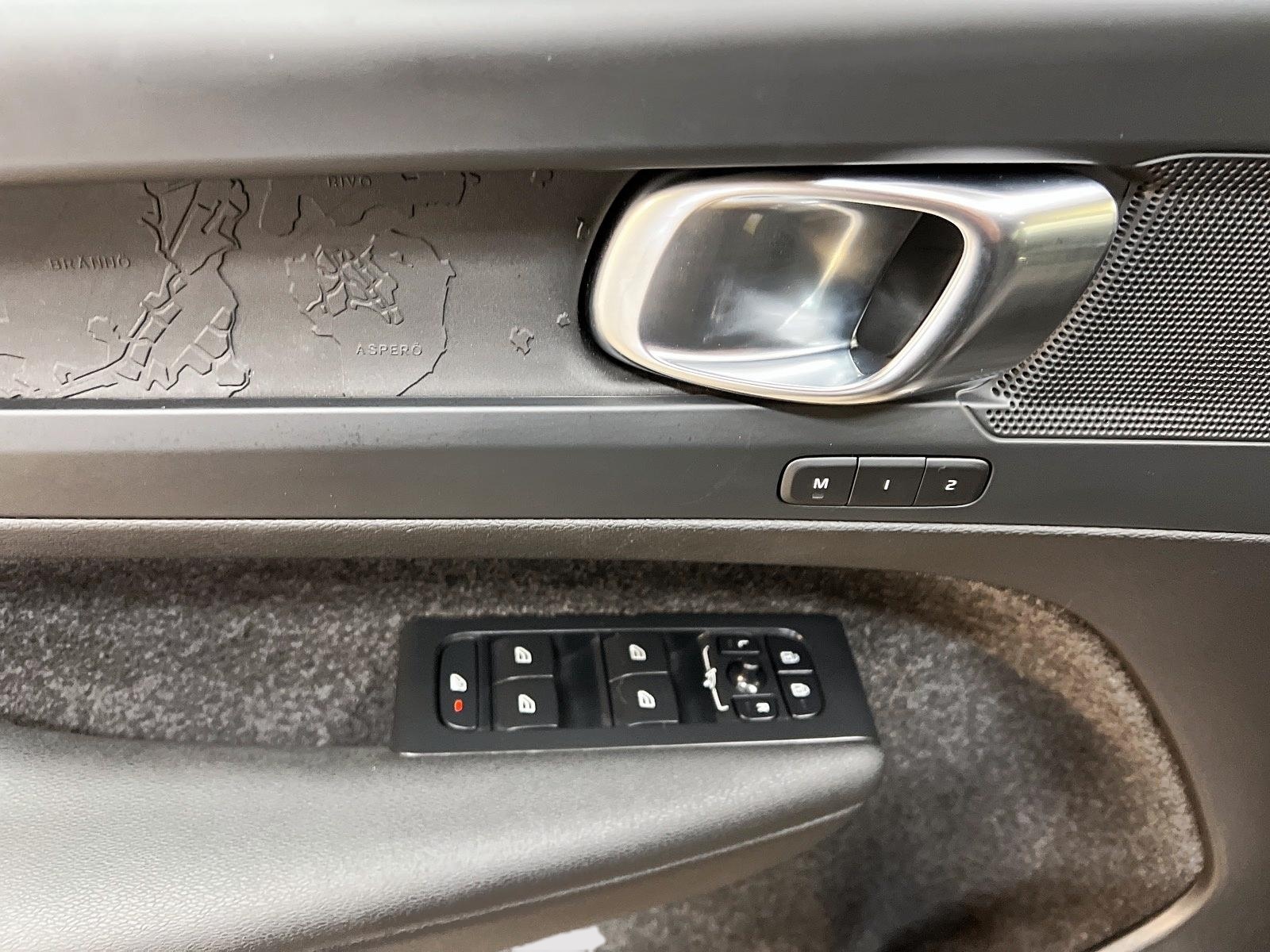 Volvo C40 RECHARGE CORE NAV 2024 - image #21