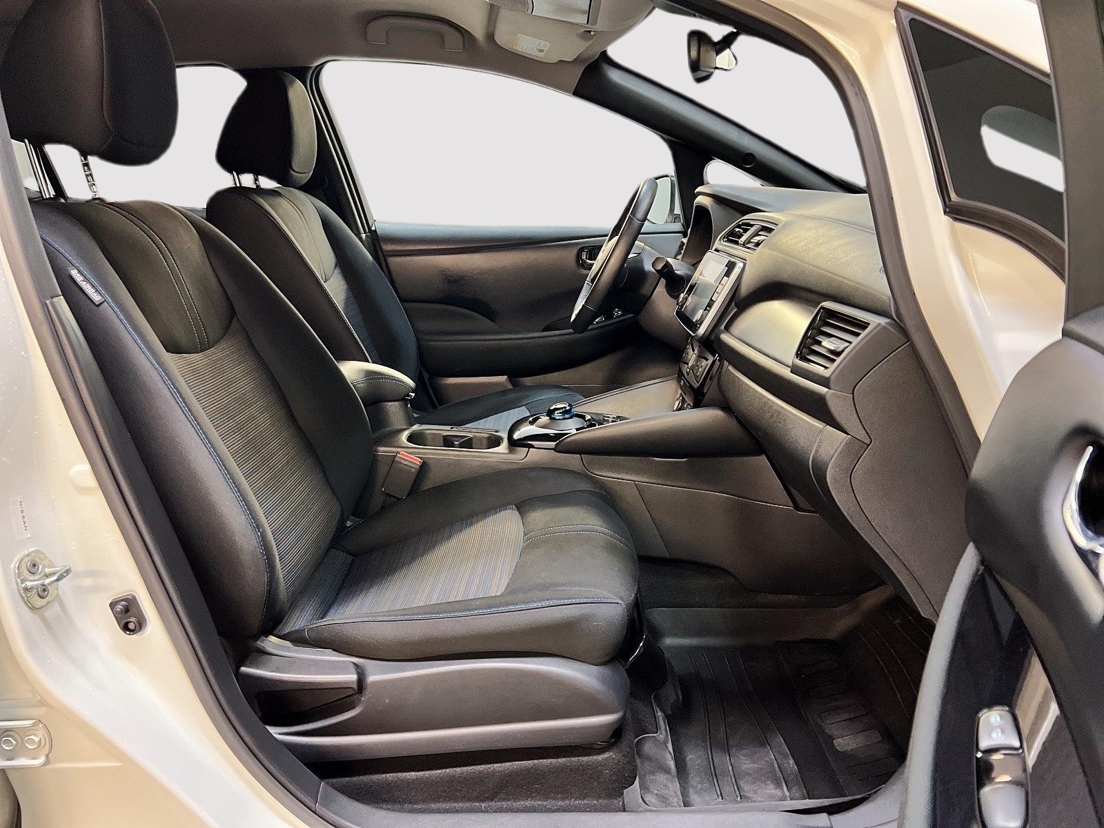 Nissan Leaf SV PLUS NAV 2023 - image #8