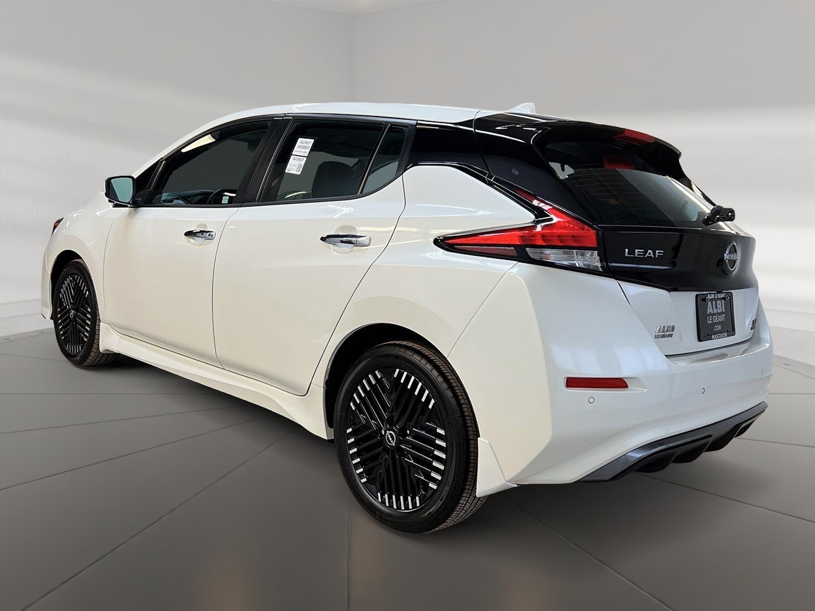 Nissan Leaf SV PLUS NAV 2023 - image #6