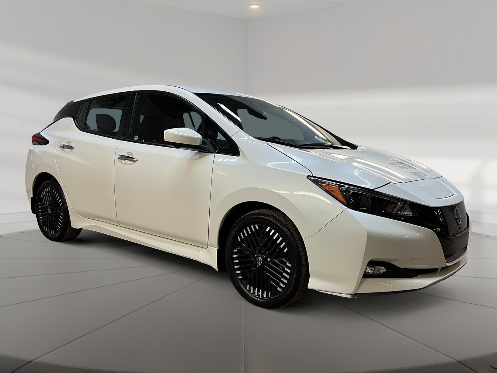 Nissan Leaf SV PLUS NAV 2023 - image #3