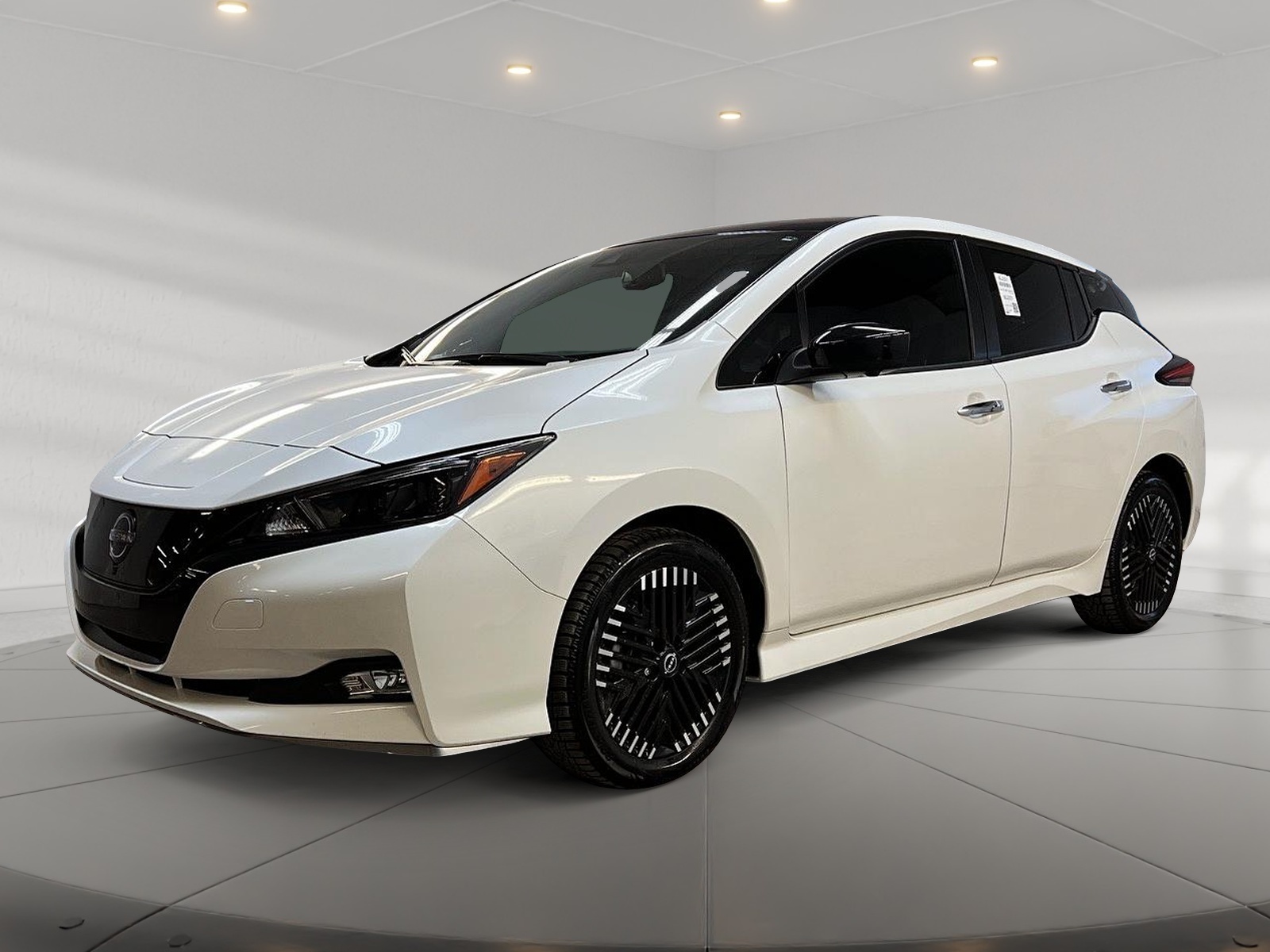Nissan Leaf SV PLUS NAV 2024 - image #1