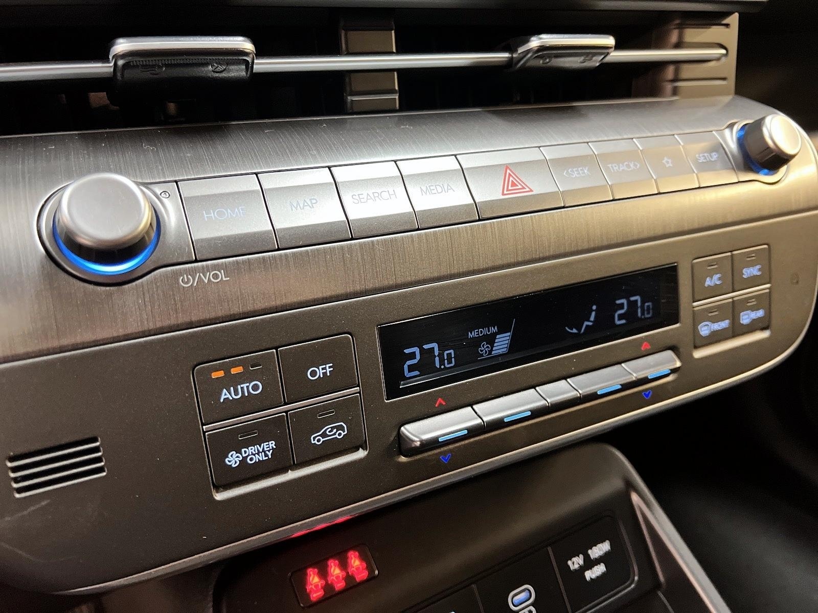 Hyundai Kona EV PREFERRED NAV 2024 - image #14